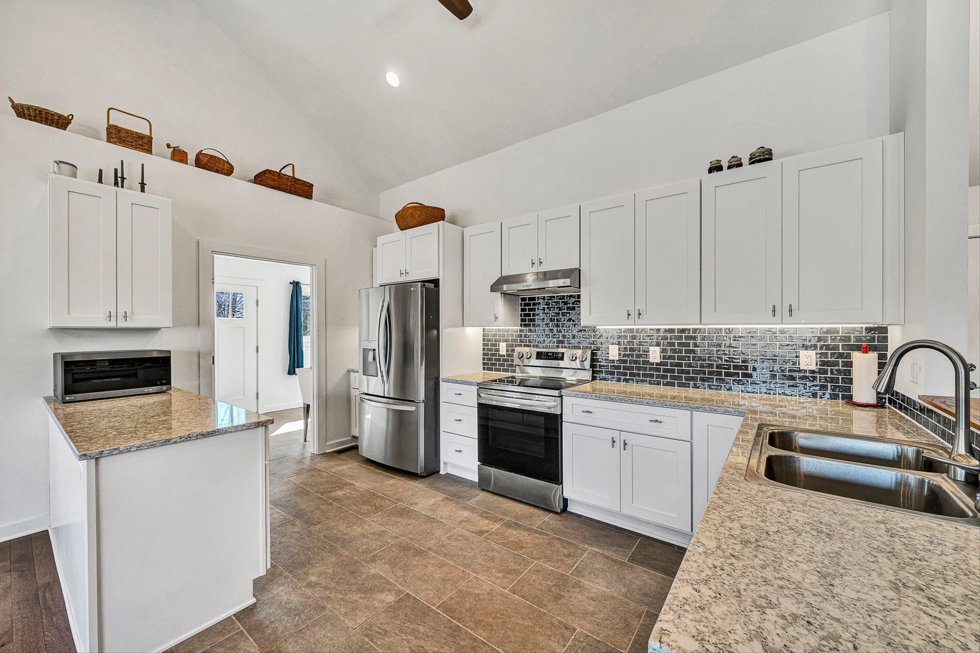 306 Cove Point TRL - Photo 16