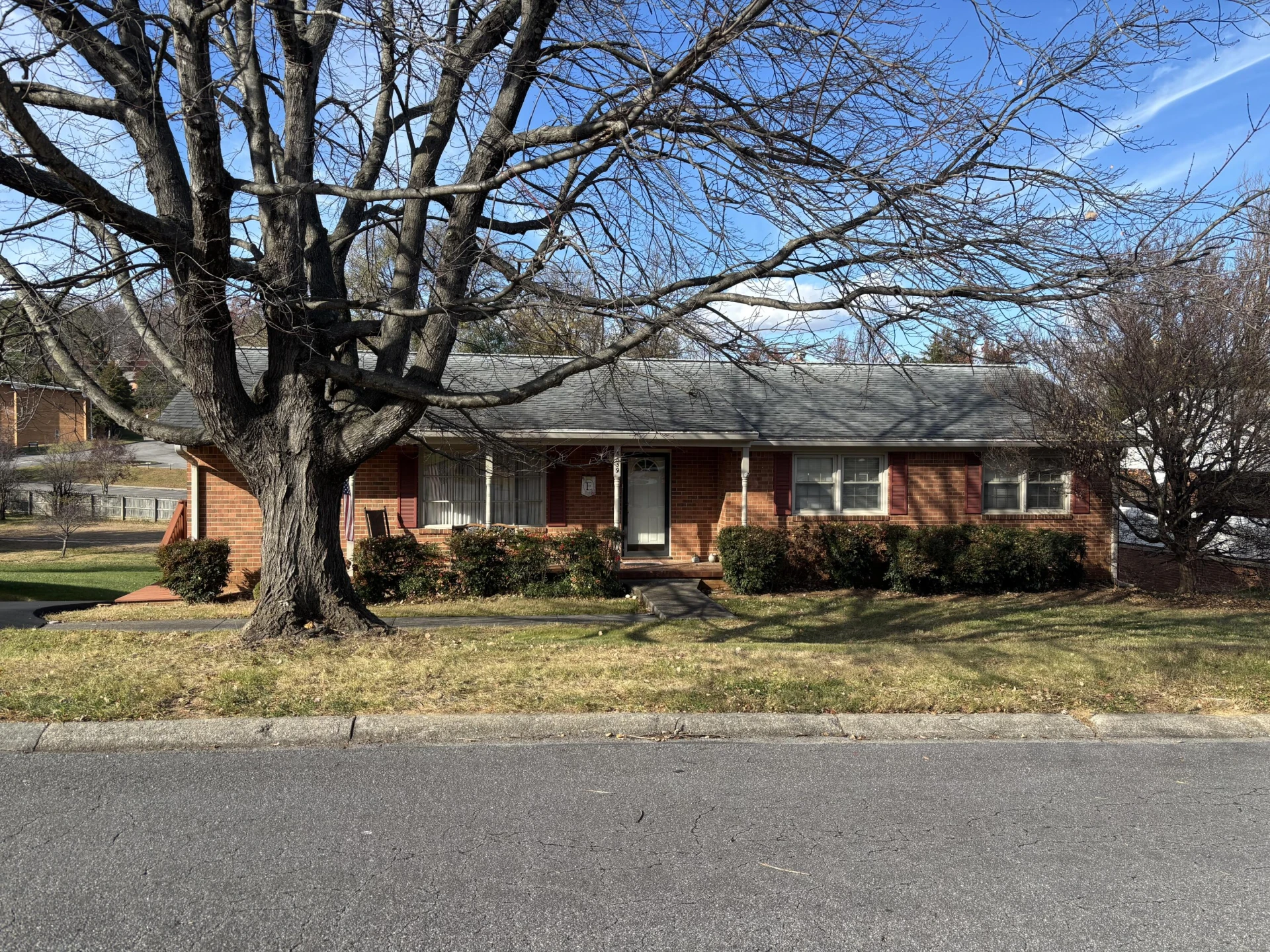 3339 Kingswood DR