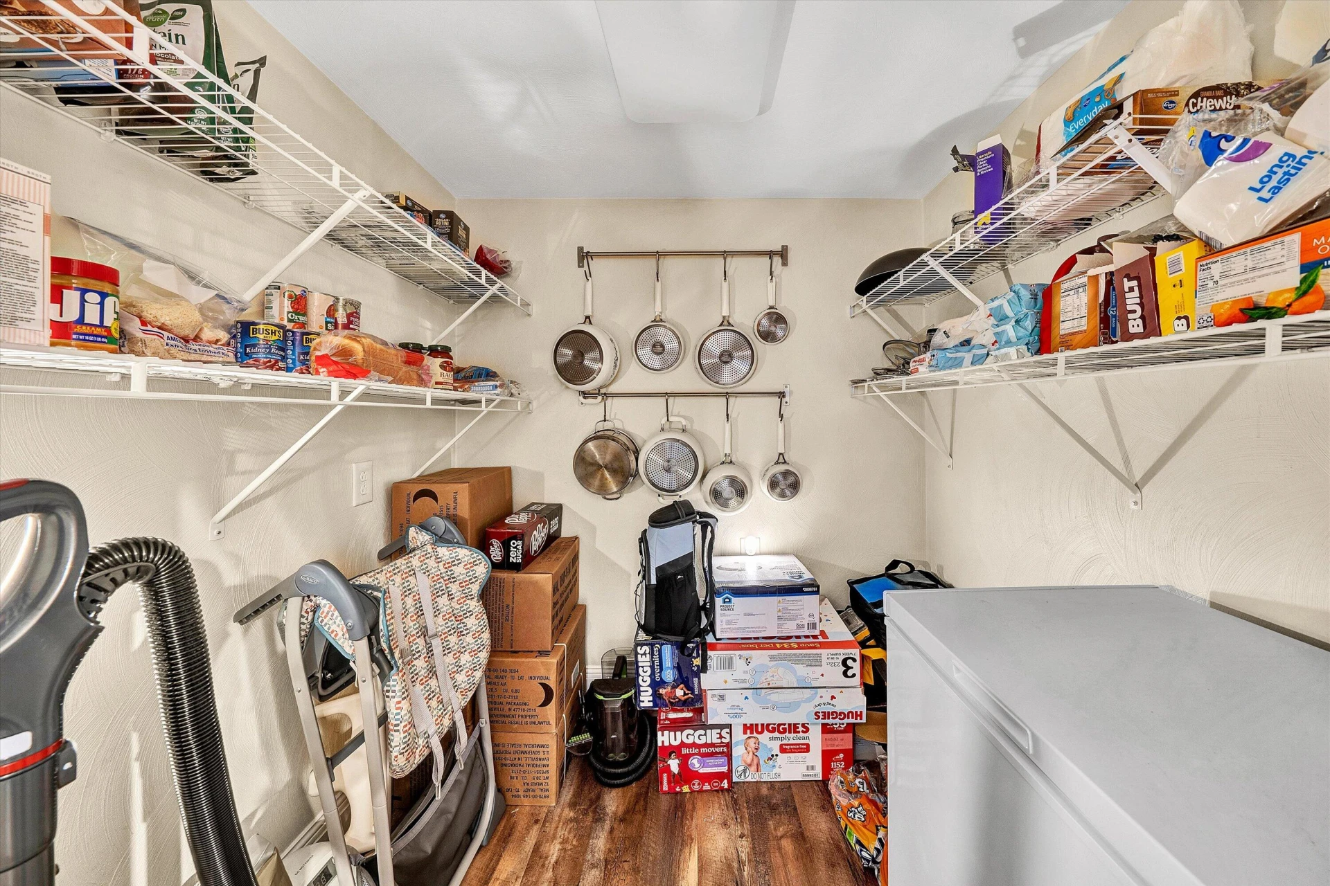 97 Woodman AVE - Photo 17