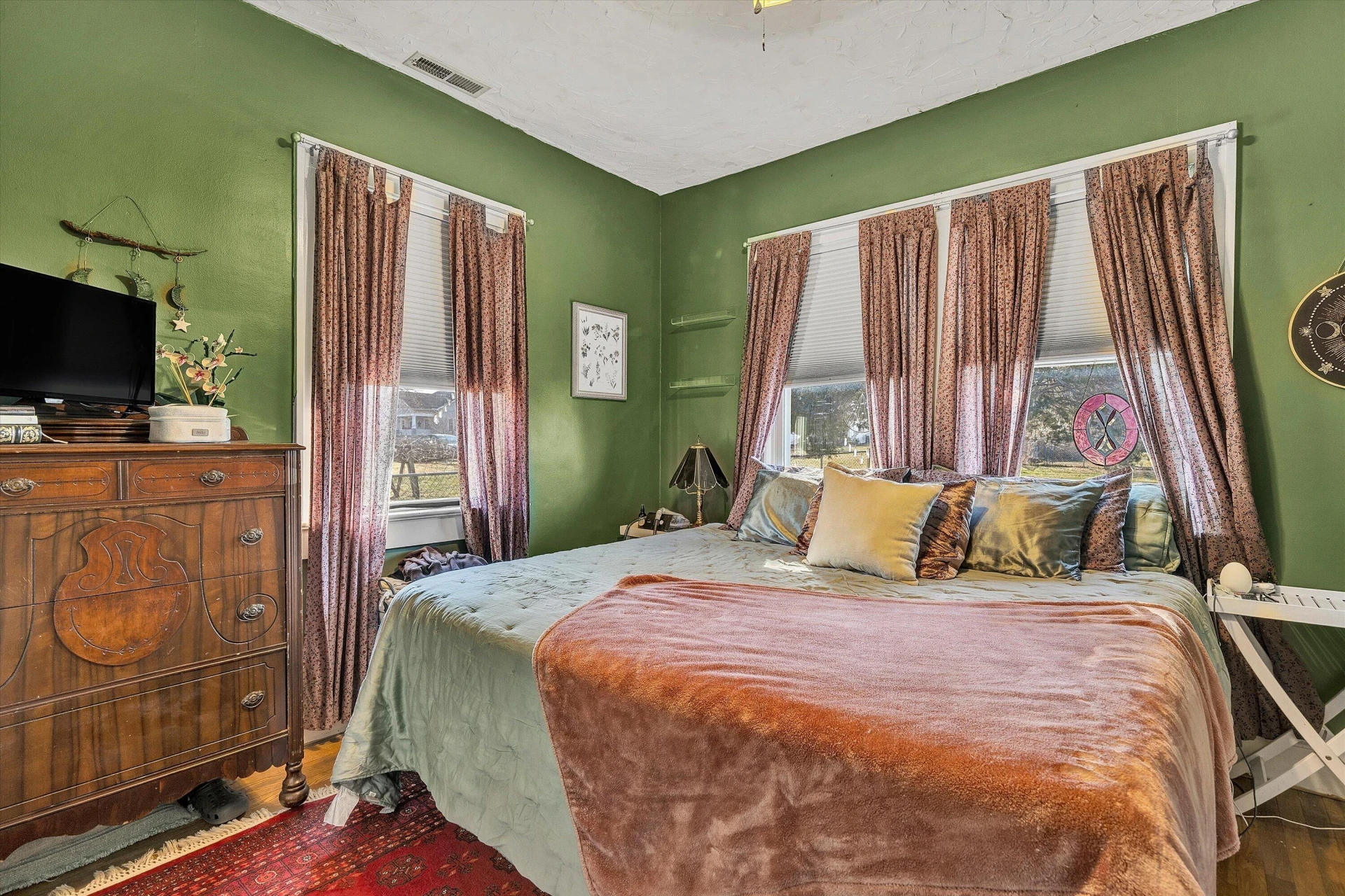 97 Woodman AVE - Photo 18