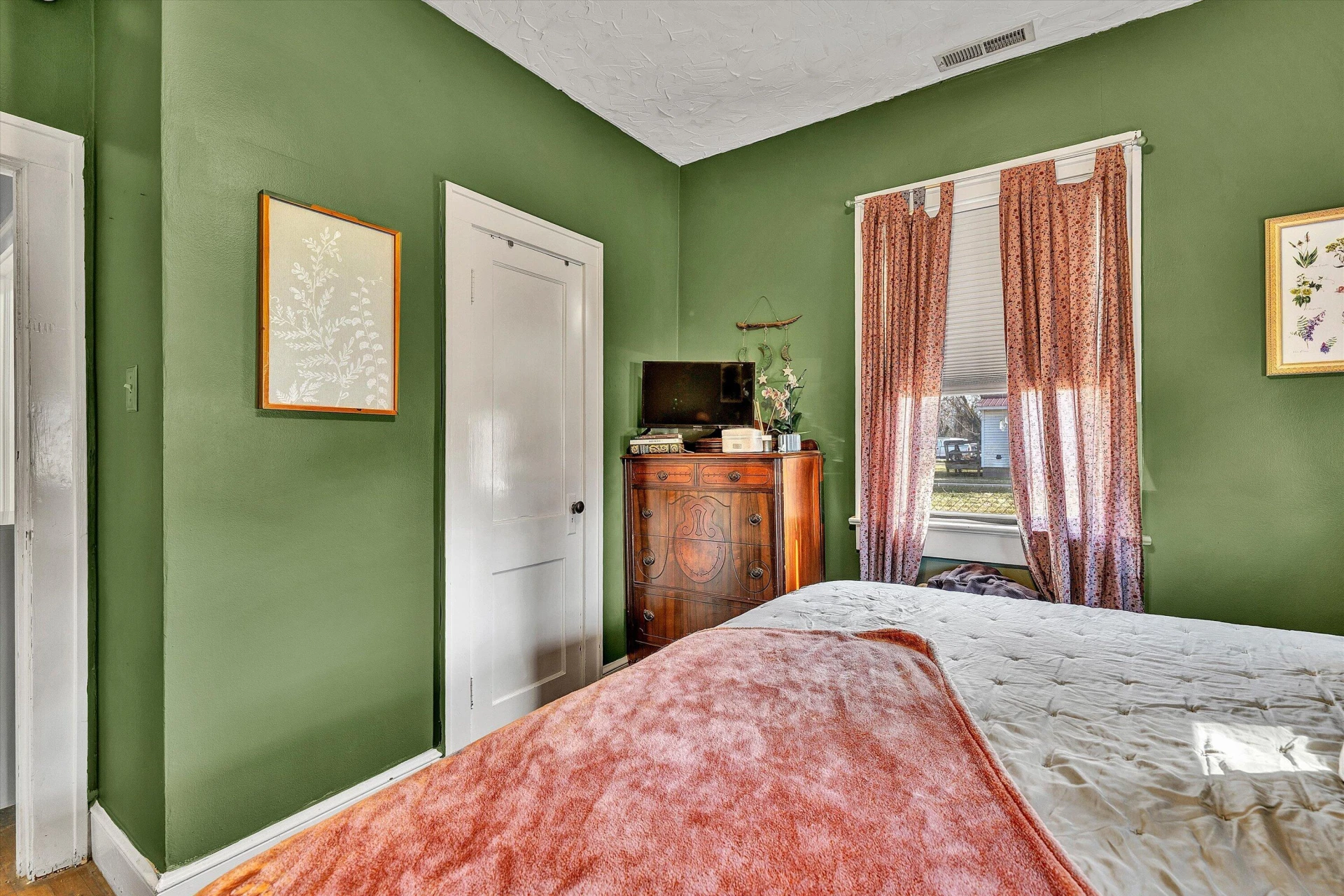 97 Woodman AVE - Photo 19