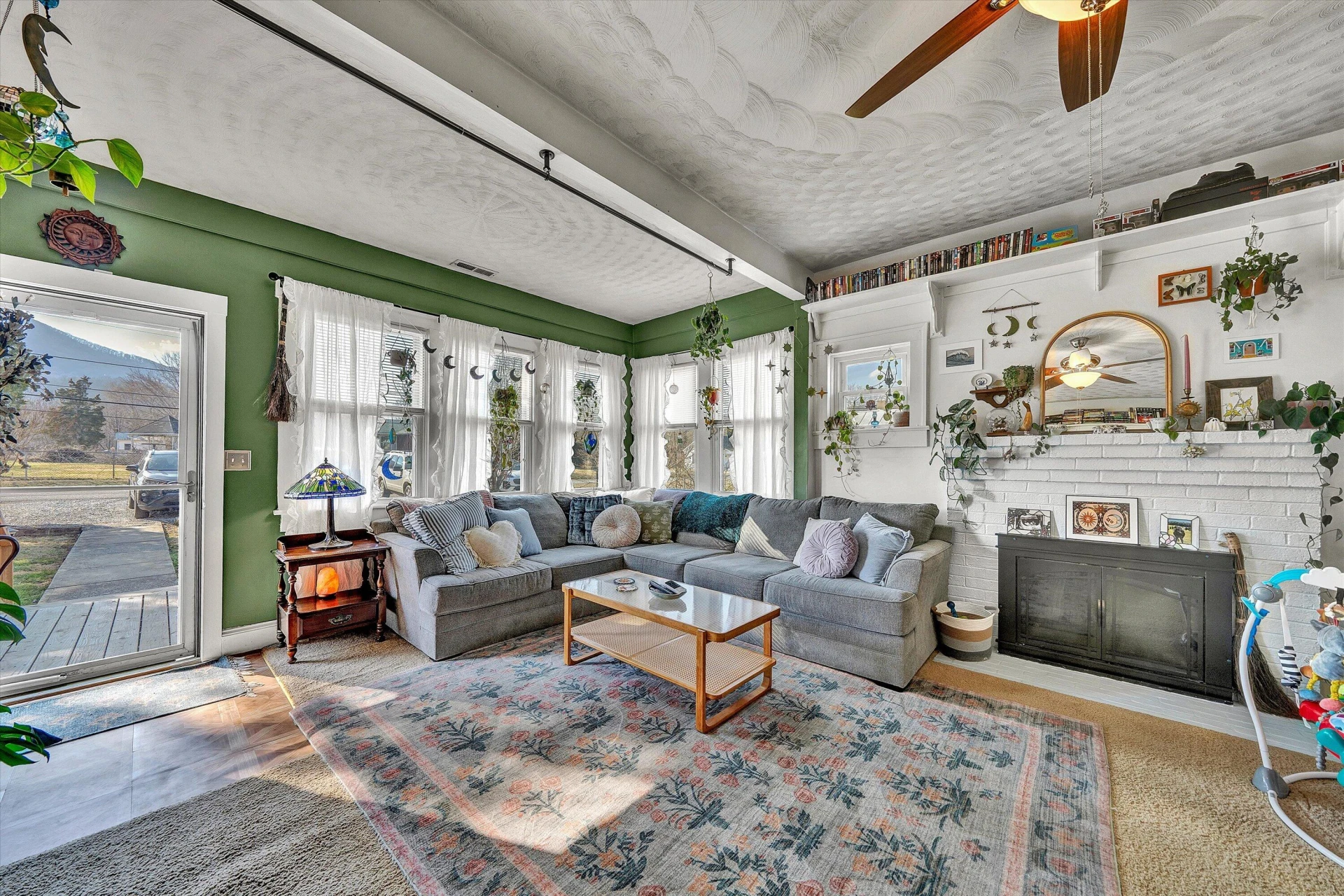 97 Woodman AVE - Photo 5