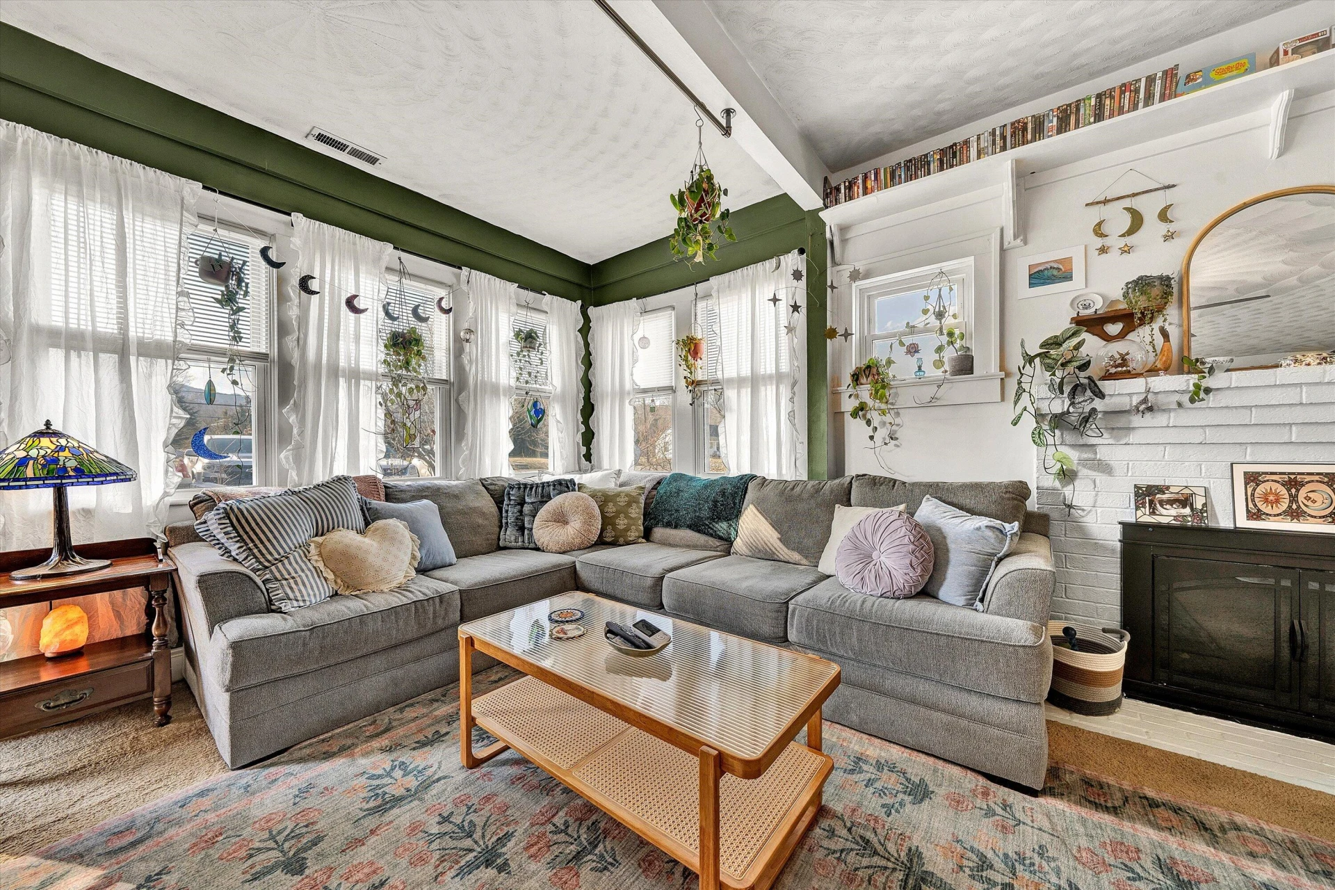 97 Woodman AVE - Photo 8