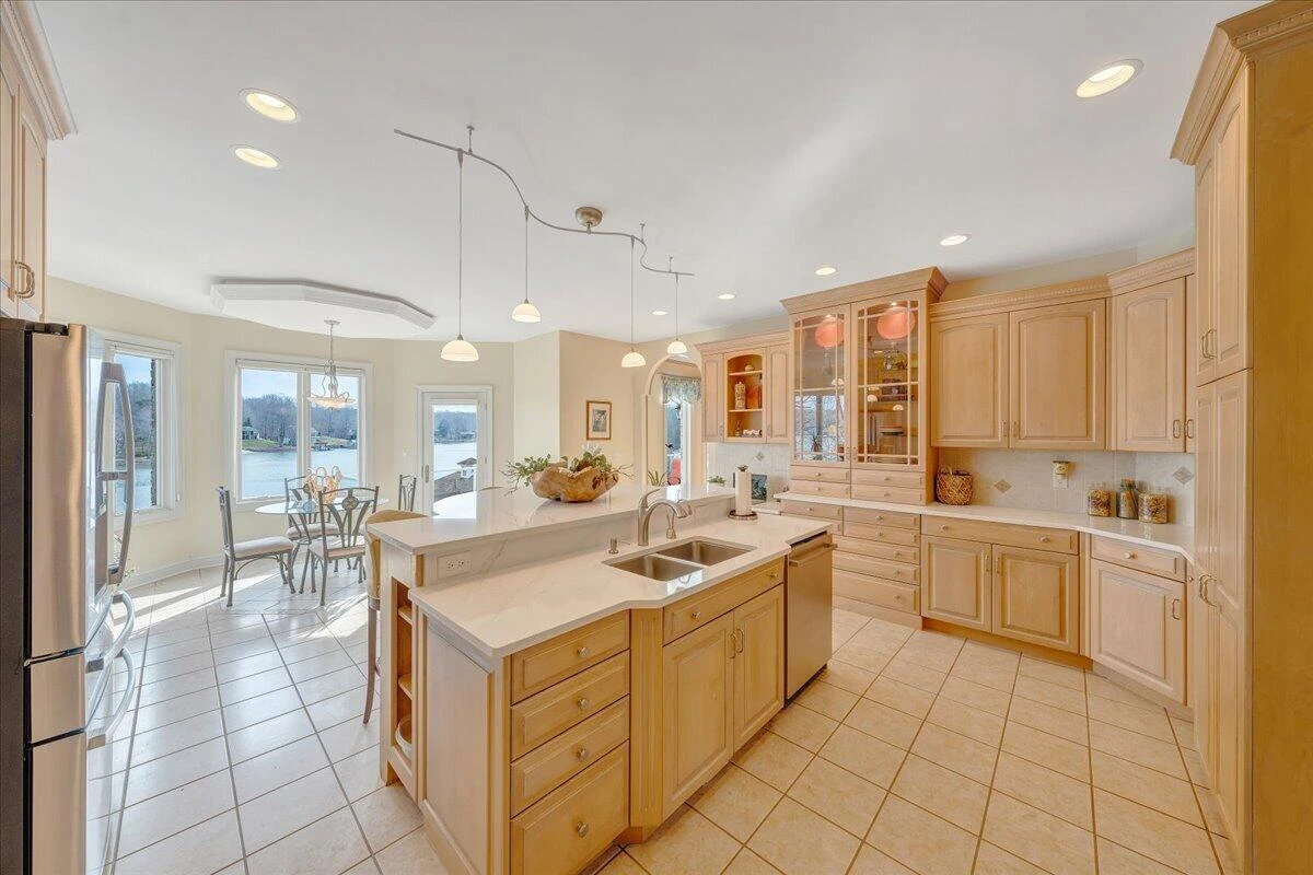 2580 Lakewood Forest RD - Photo 20