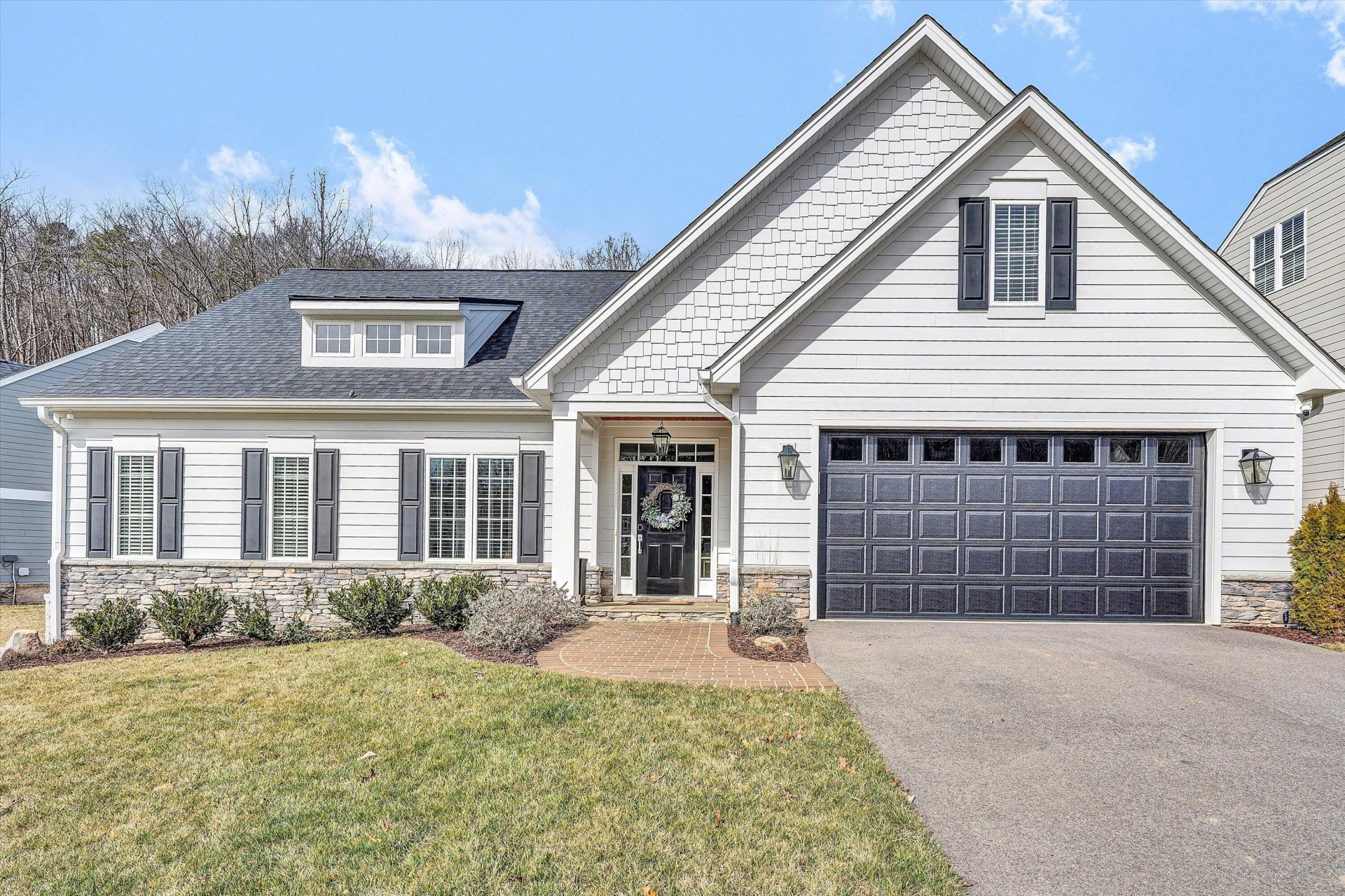 1008 Claremont CT SW