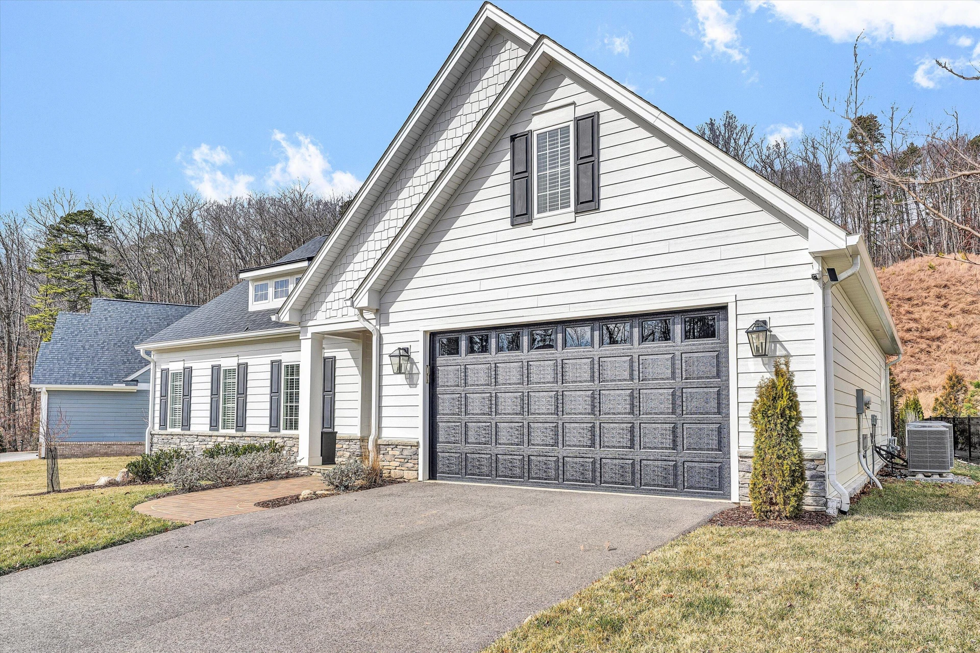 1008 Claremont CT SW - Photo 3