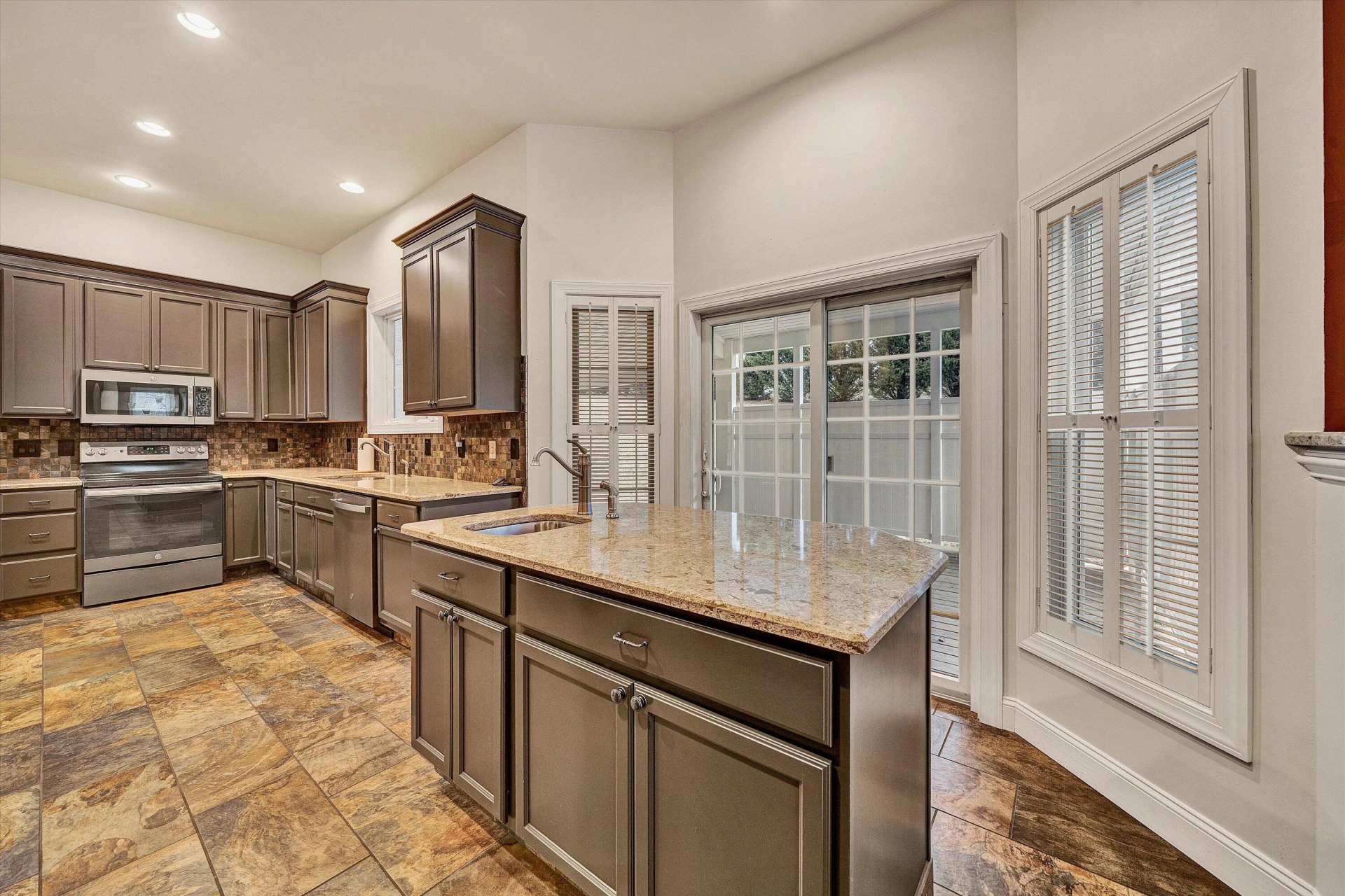 116 Dustys RD - Photo 25