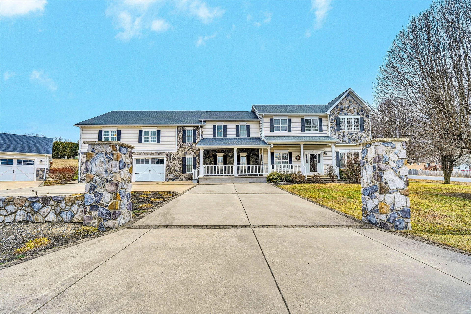 116 Dustys RD - Photo 3