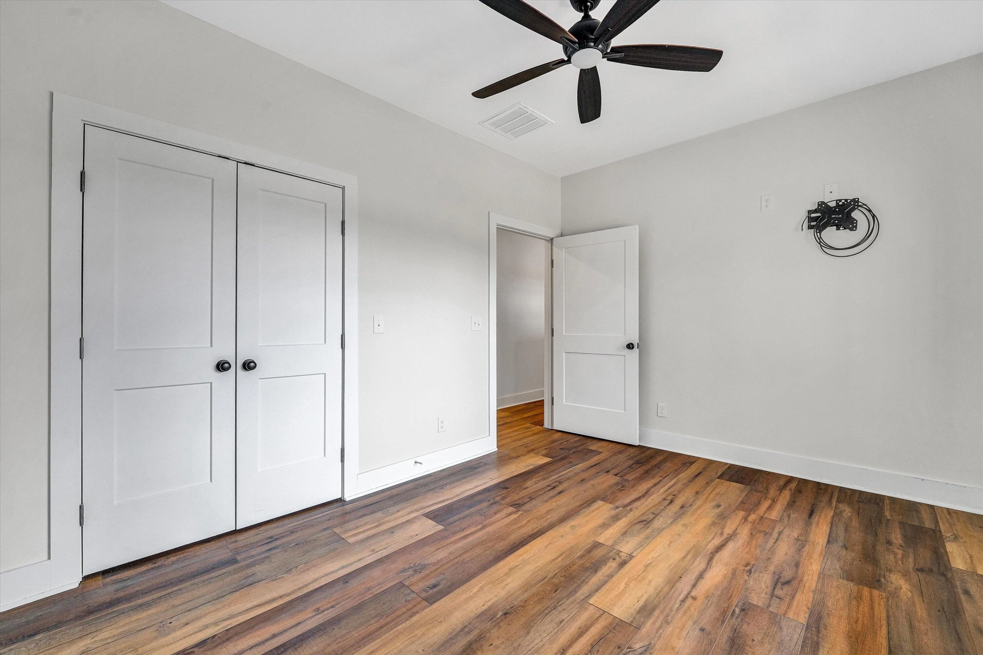 17 Alpine DR - Photo 32