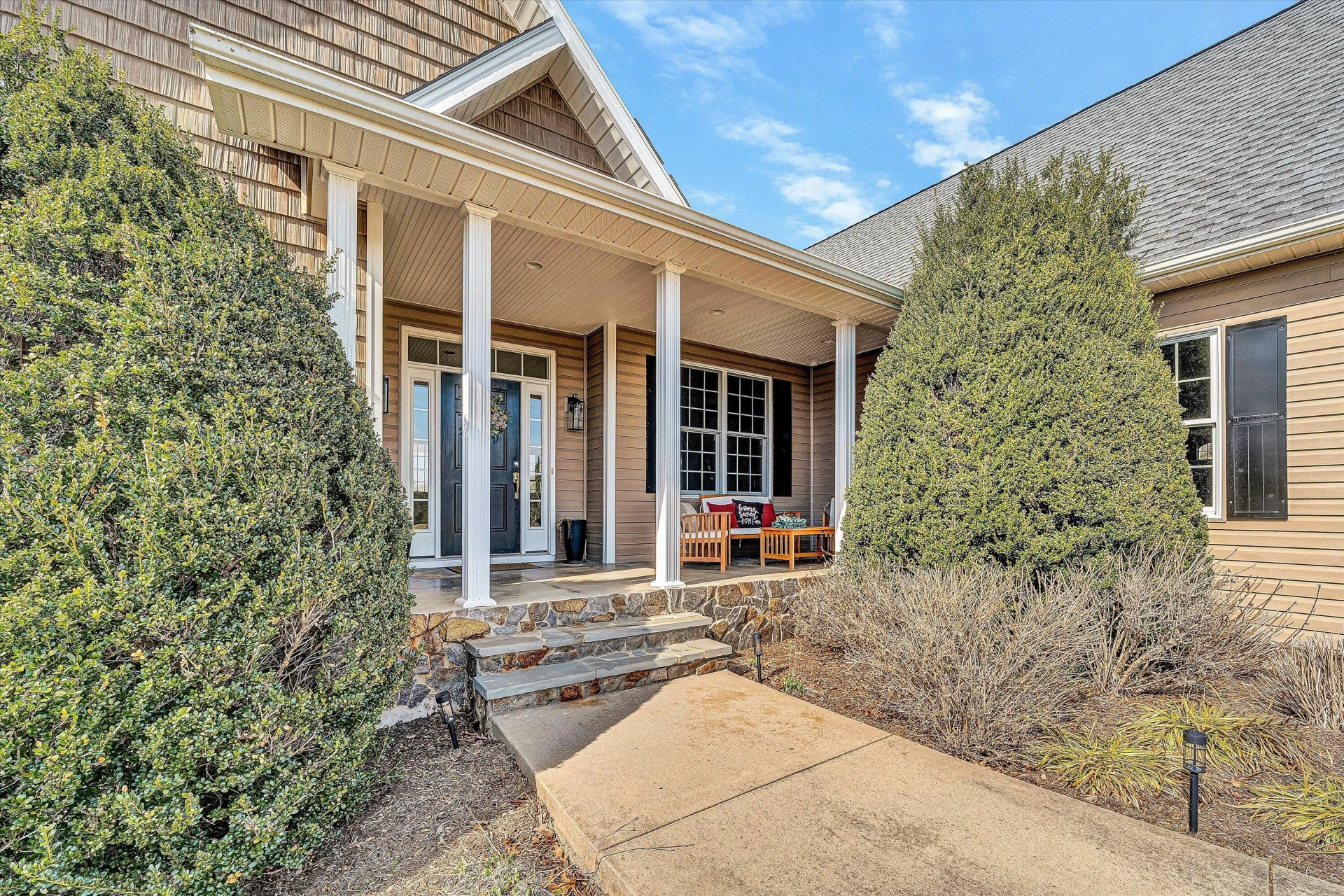 323 DEERBERRY LN - Photo 12