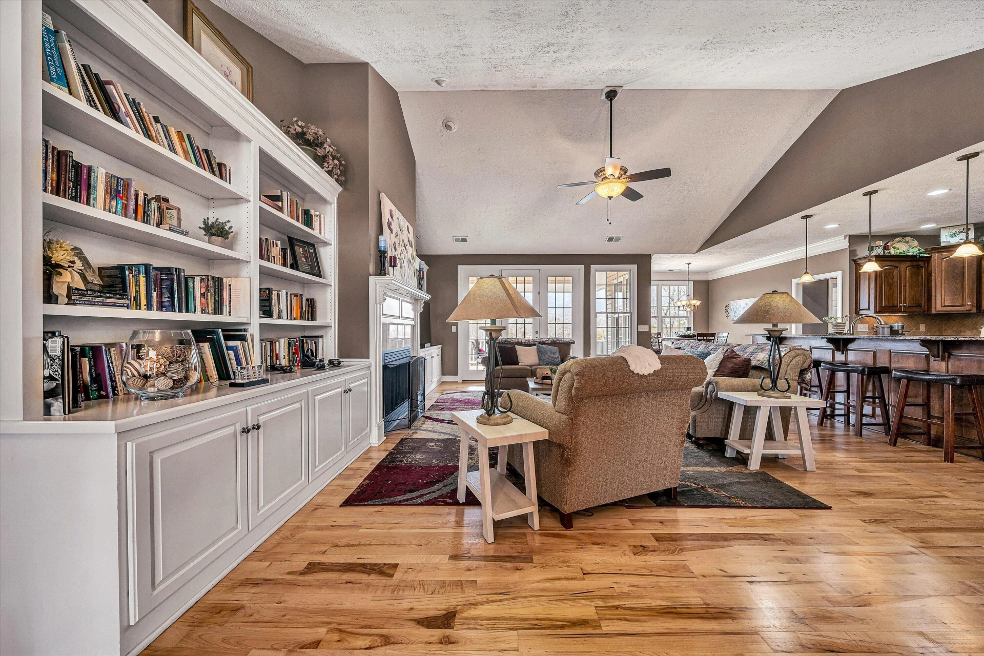 323 DEERBERRY LN - Photo 16