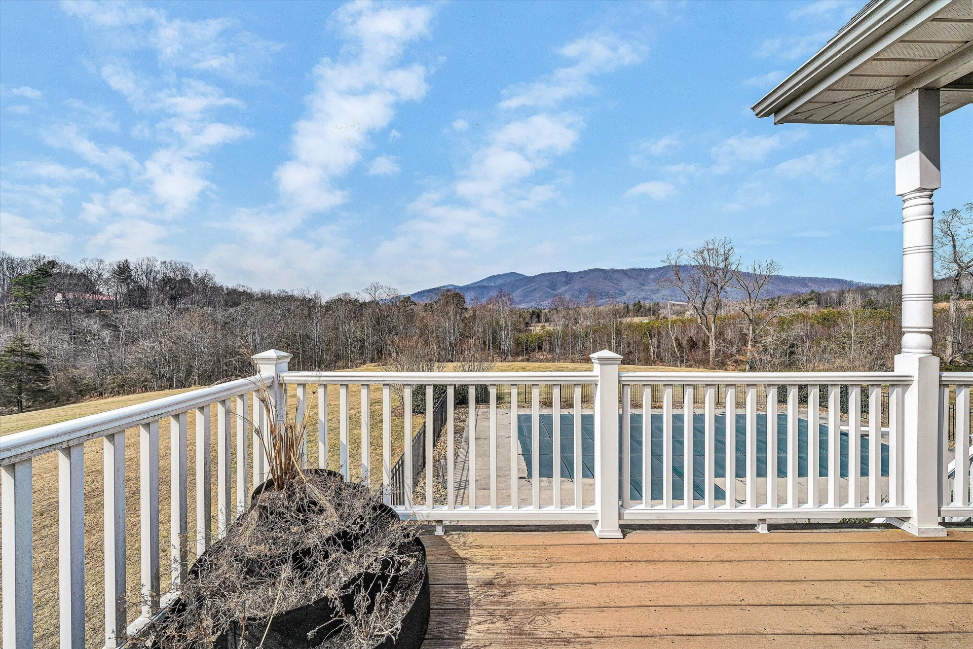 323 DEERBERRY LN - Photo 37