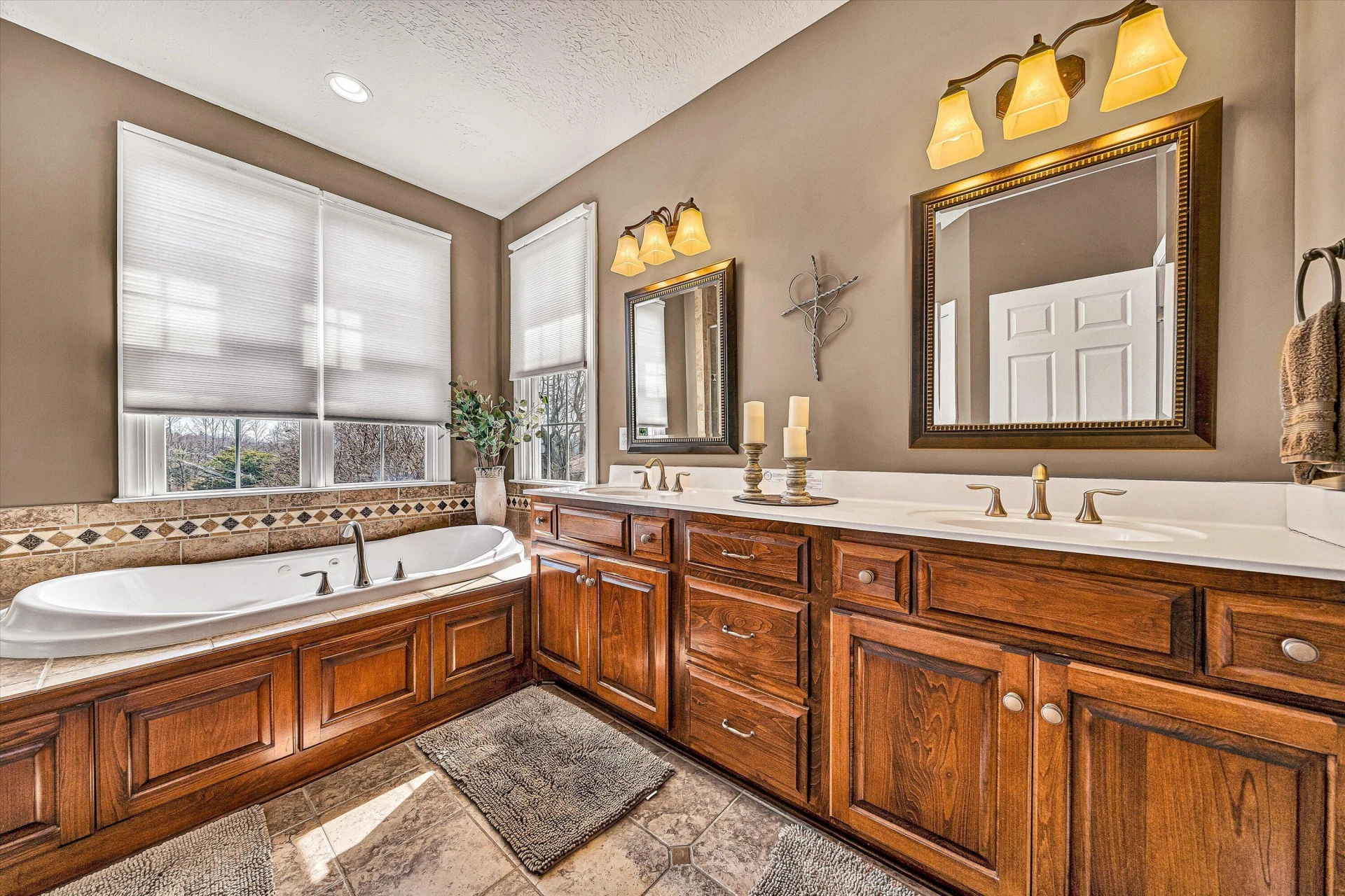 323 DEERBERRY LN - Photo 42