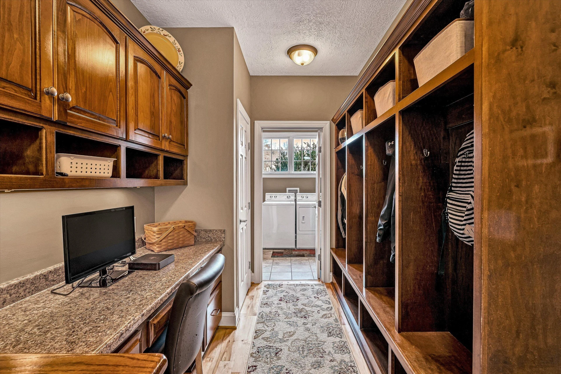 323 DEERBERRY LN - Photo 46