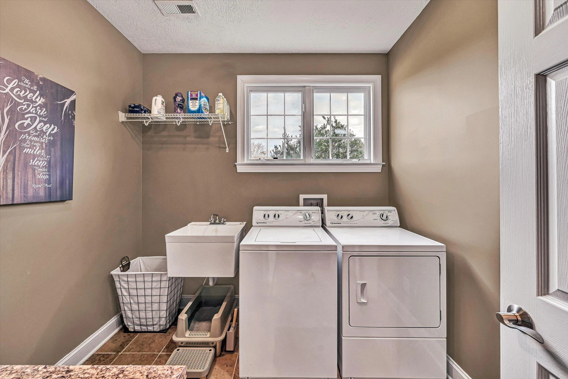 323 DEERBERRY LN - Photo 47