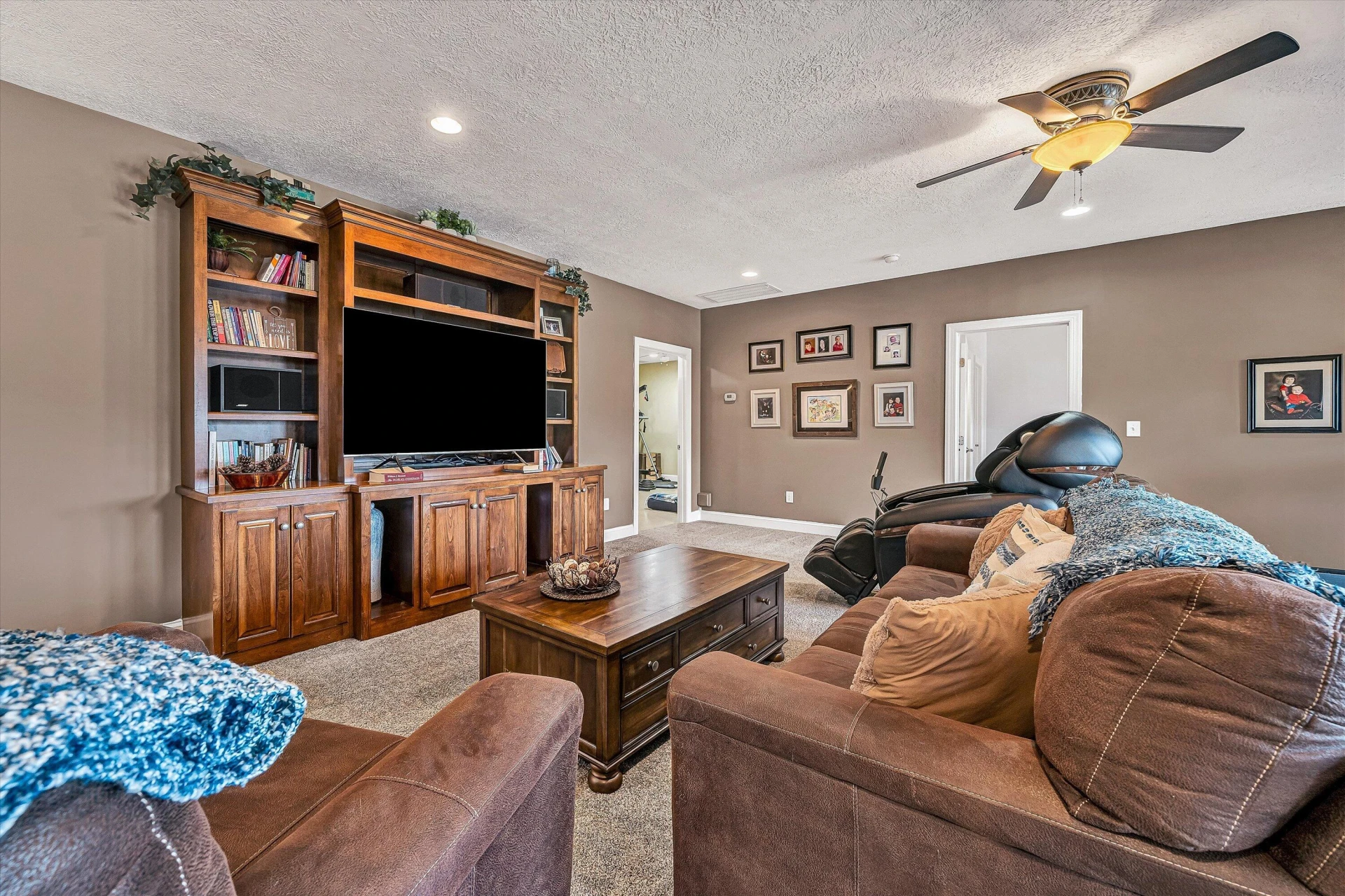 323 DEERBERRY LN - Photo 50