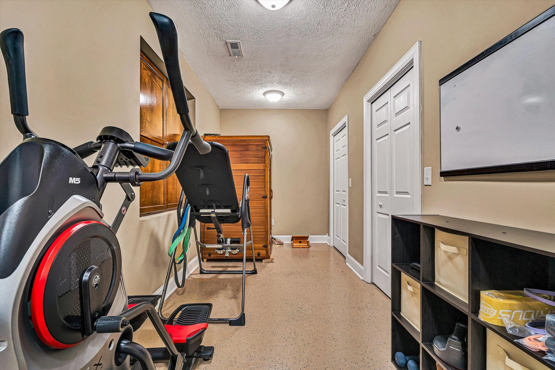 323 DEERBERRY LN - Photo 64