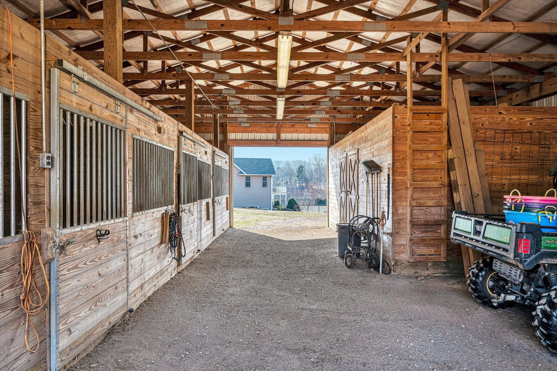 323 DEERBERRY LN - Photo 93