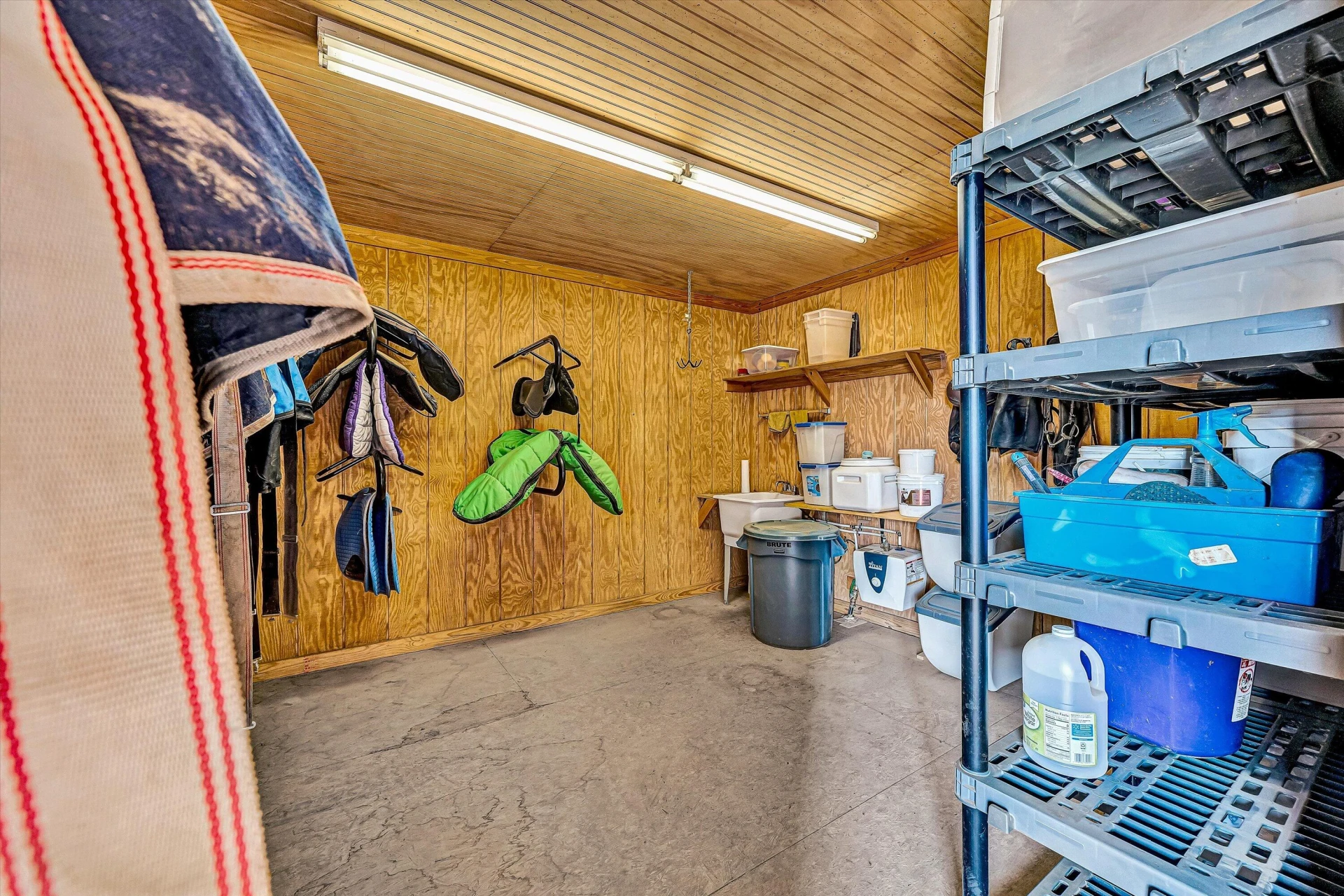 323 DEERBERRY LN - Photo 94