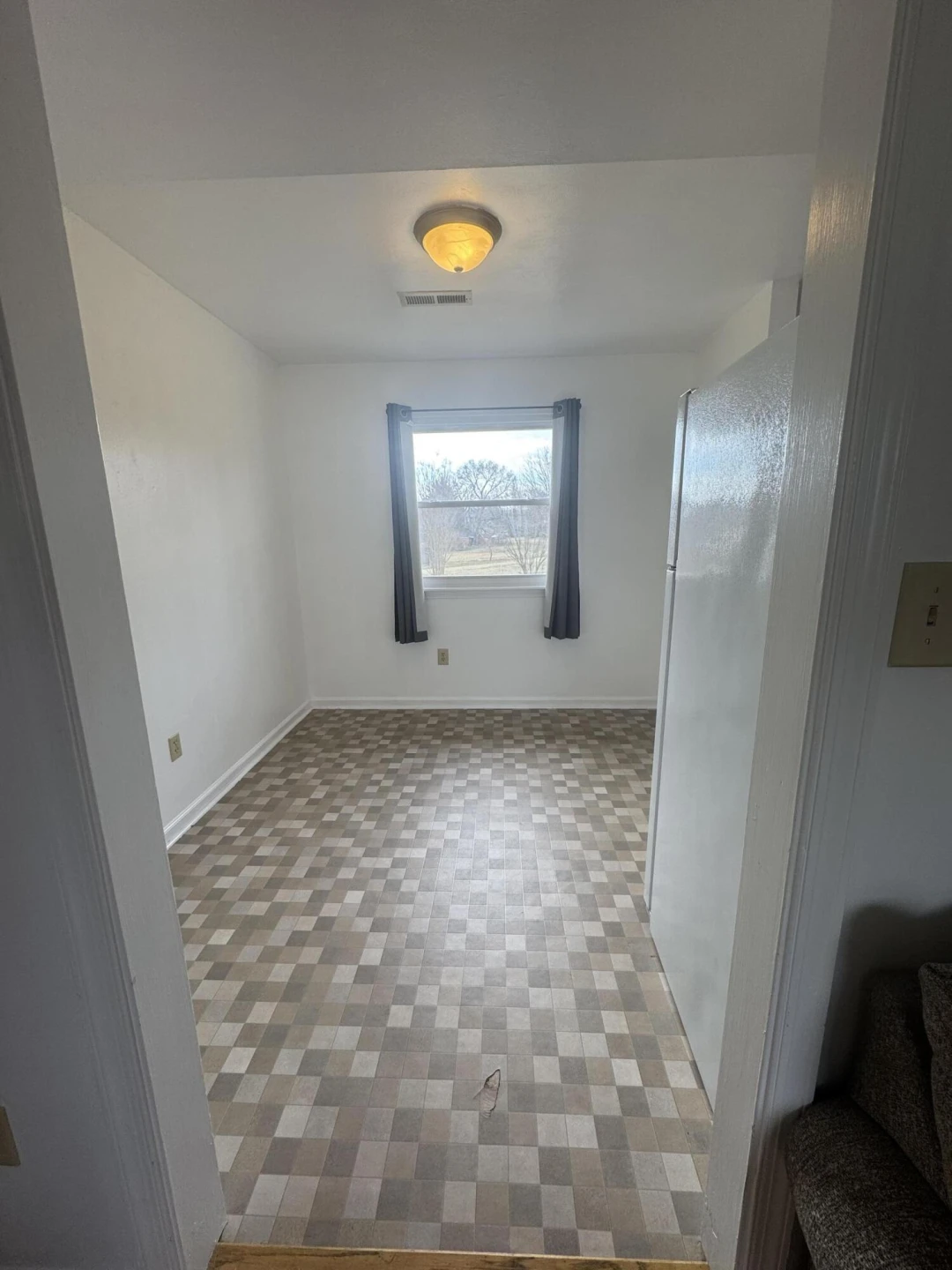 137 Princeton CIR NE - Photo 16