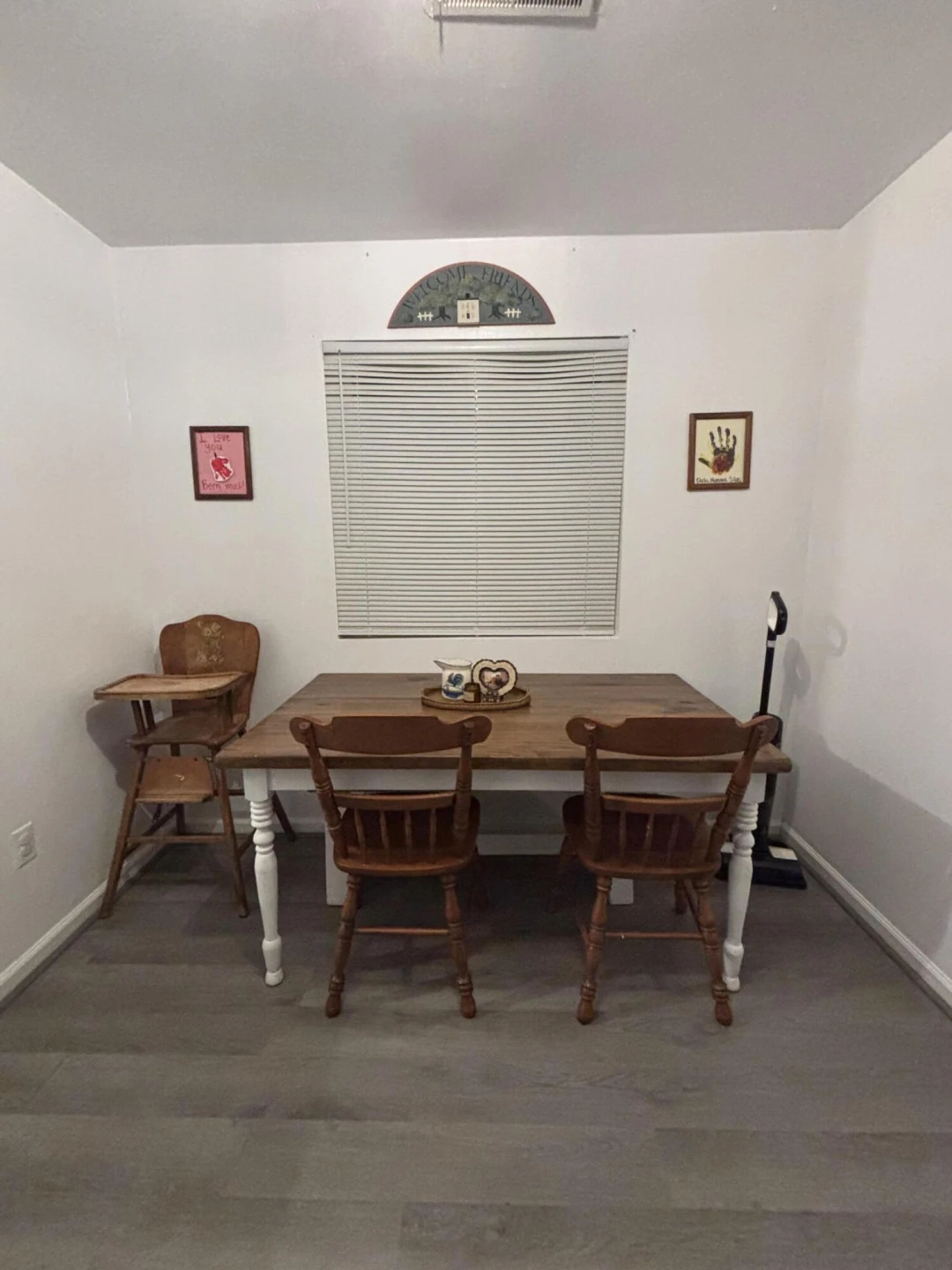 137 Princeton CIR NE - Photo 5