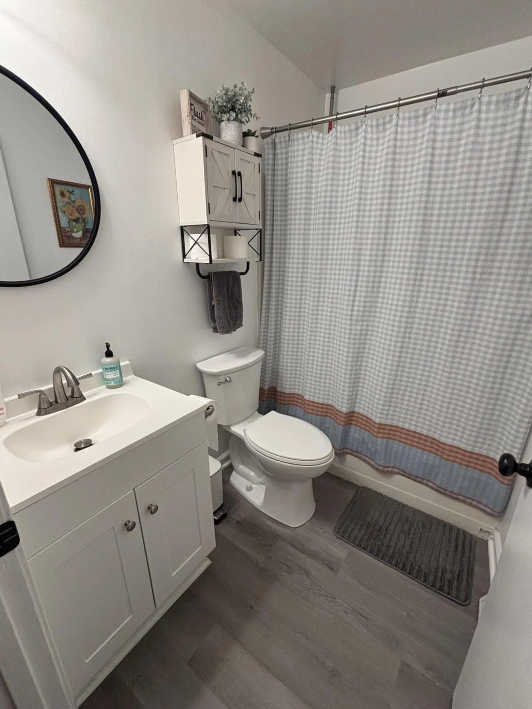 137 Princeton CIR NE - Photo 9
