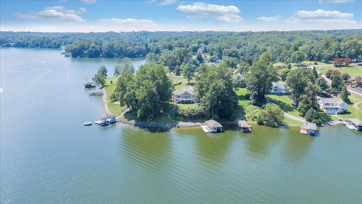 451 Sourwood DR - Photo 111