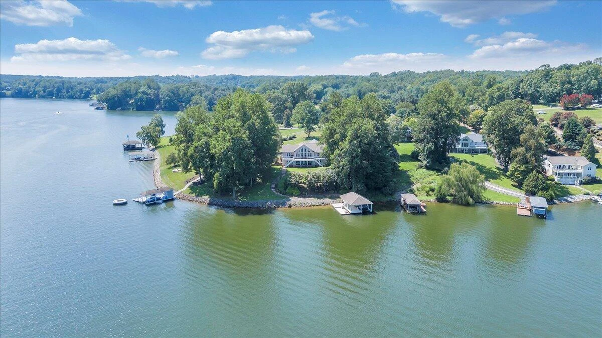 451 Sourwood DR - Photo 112