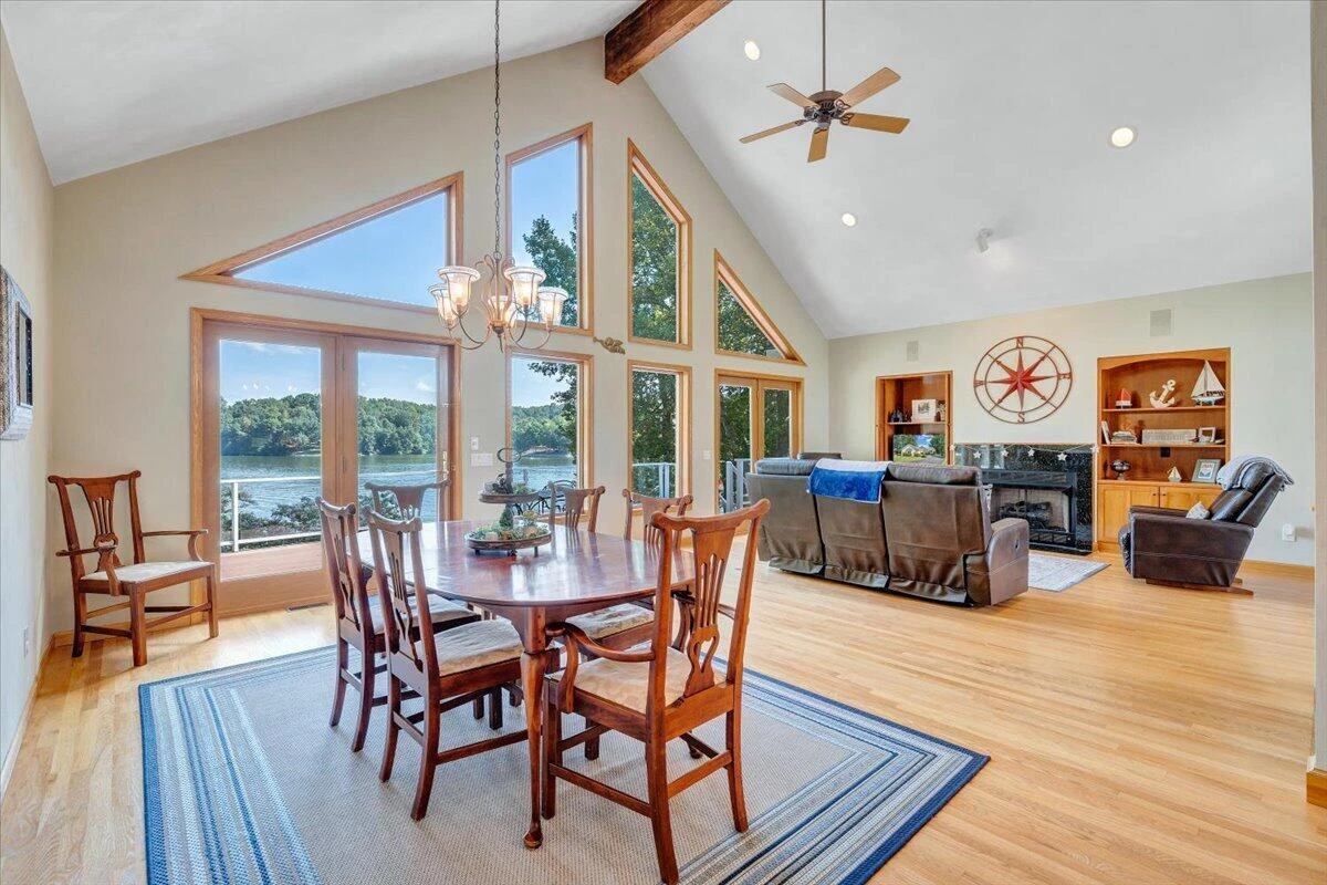 451 Sourwood DR - Photo 18