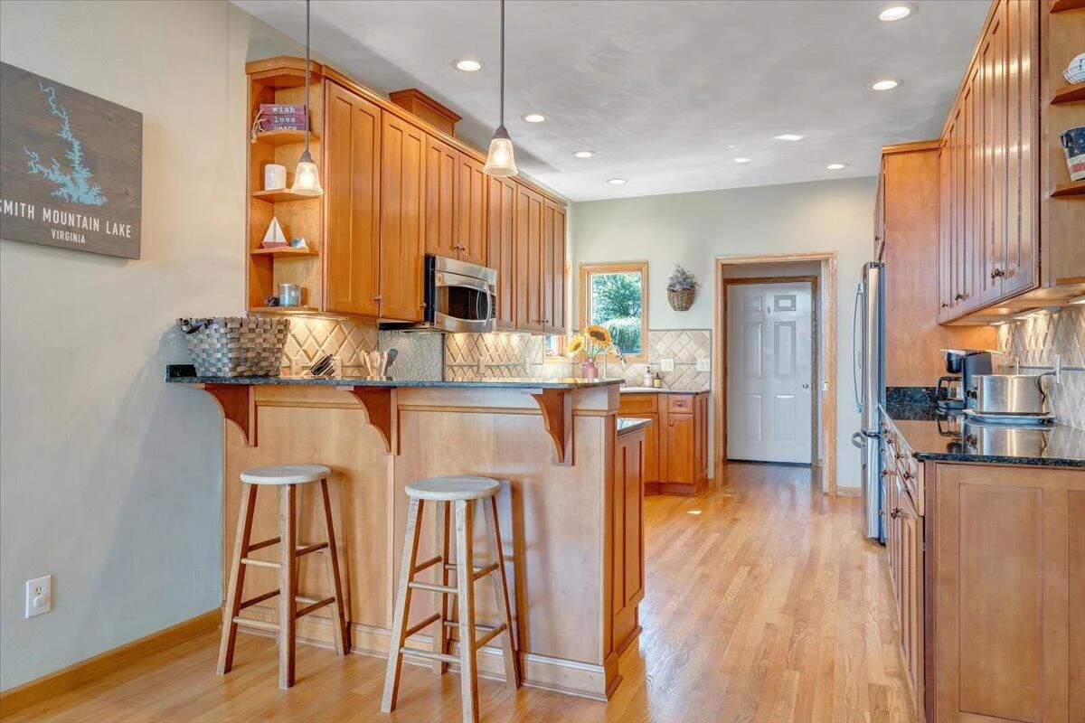 451 Sourwood DR - Photo 23