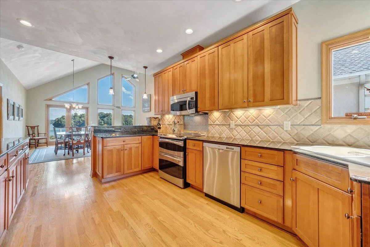 451 Sourwood DR - Photo 27