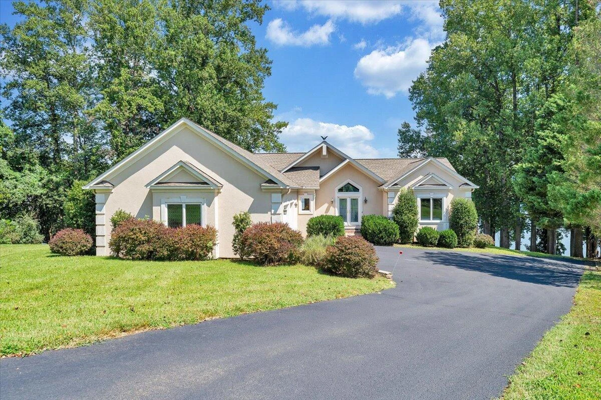 451 Sourwood DR - Photo 5