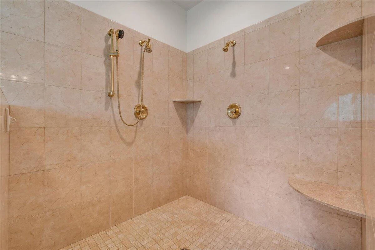 451 Sourwood DR - Photo 46