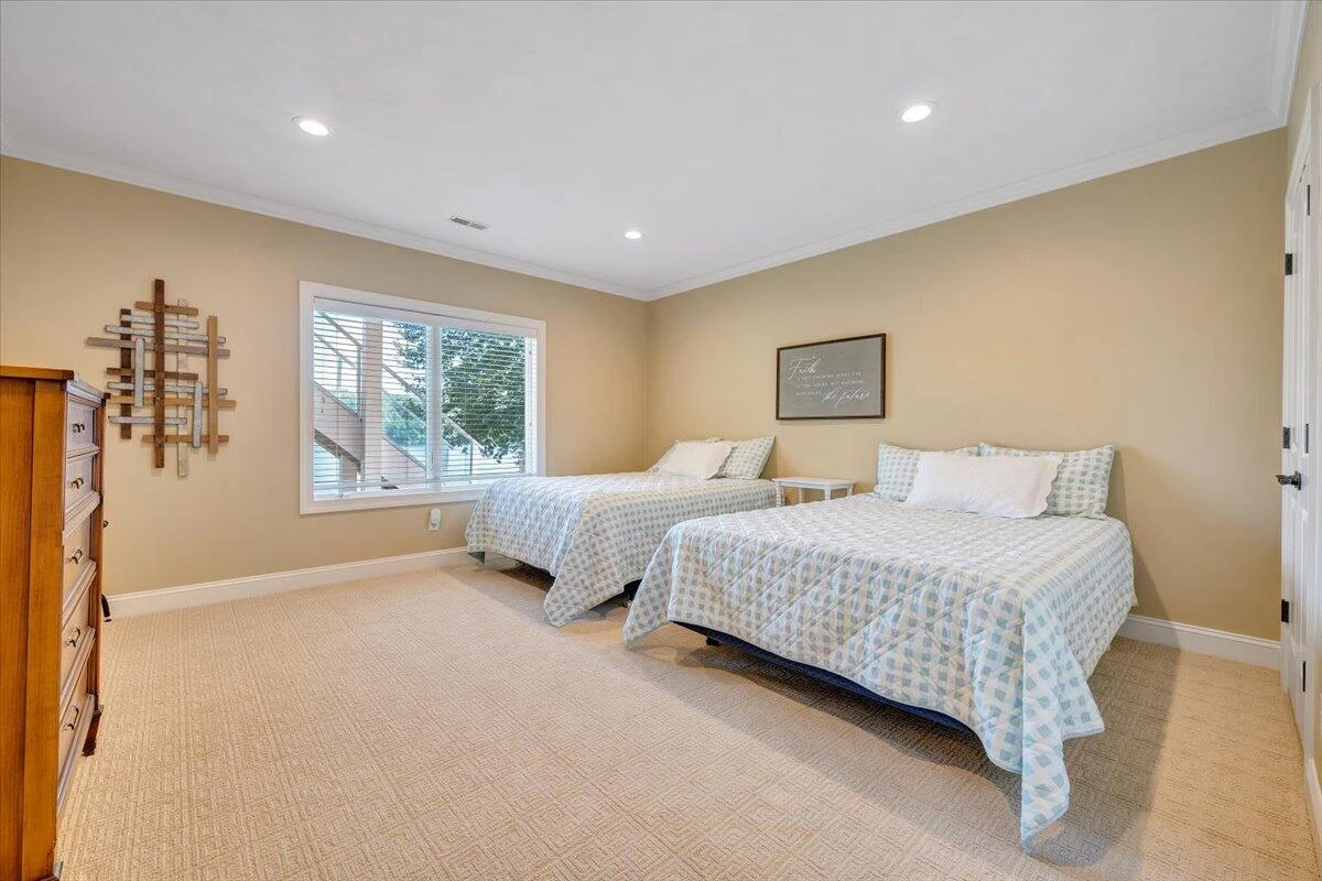 451 Sourwood DR - Photo 49