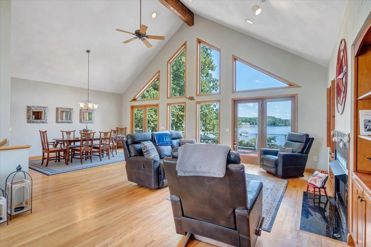 451 Sourwood DR - Photo 9