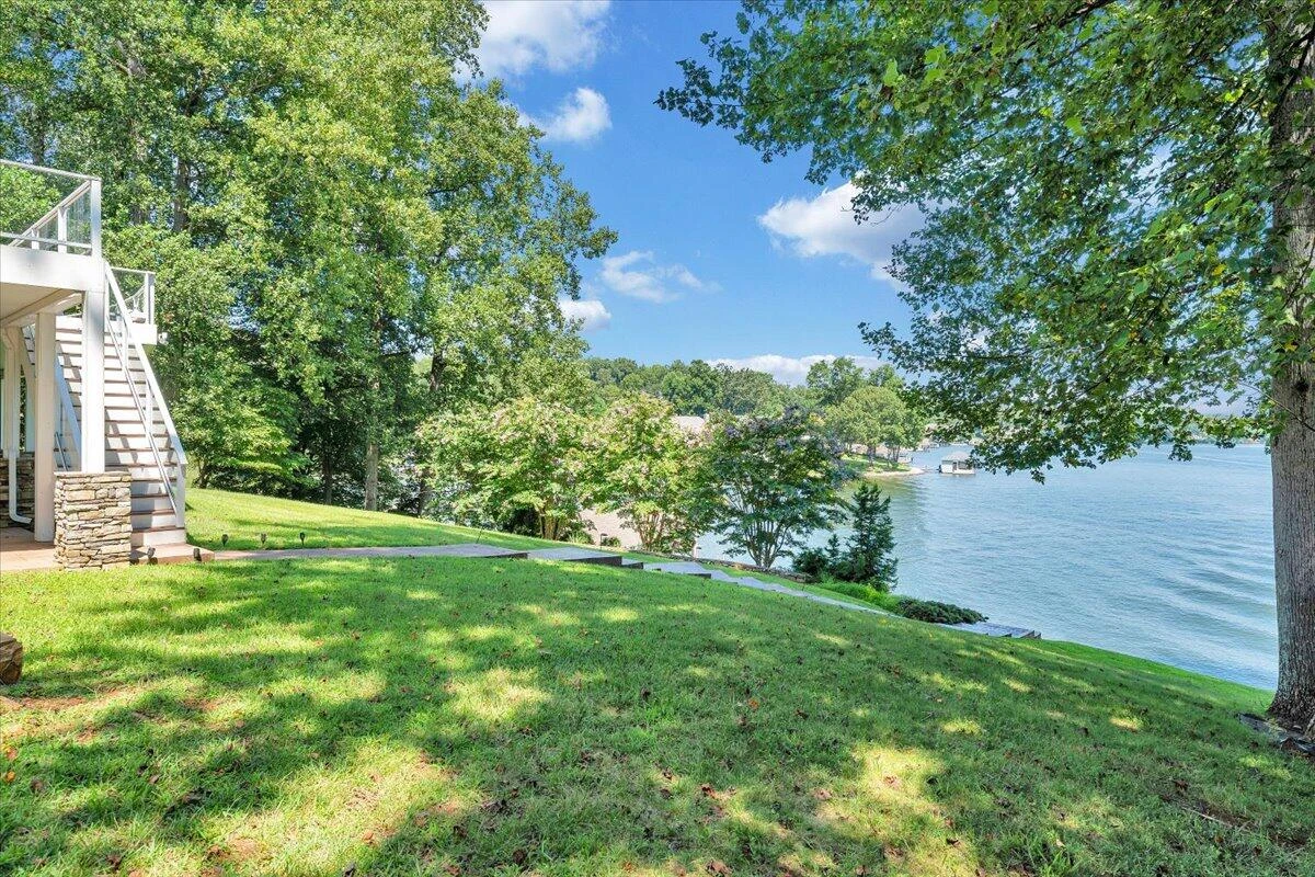 451 Sourwood DR - Photo 80