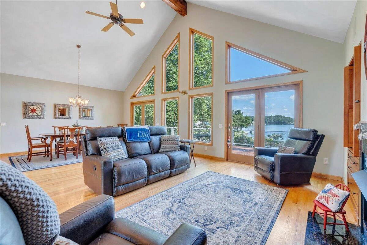 451 Sourwood DR - Photo 10