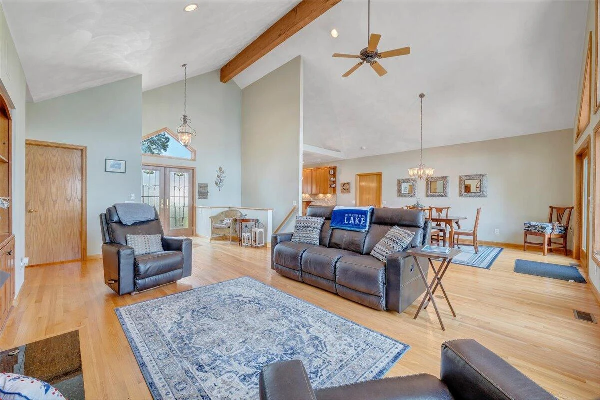 451 Sourwood DR - Photo 11