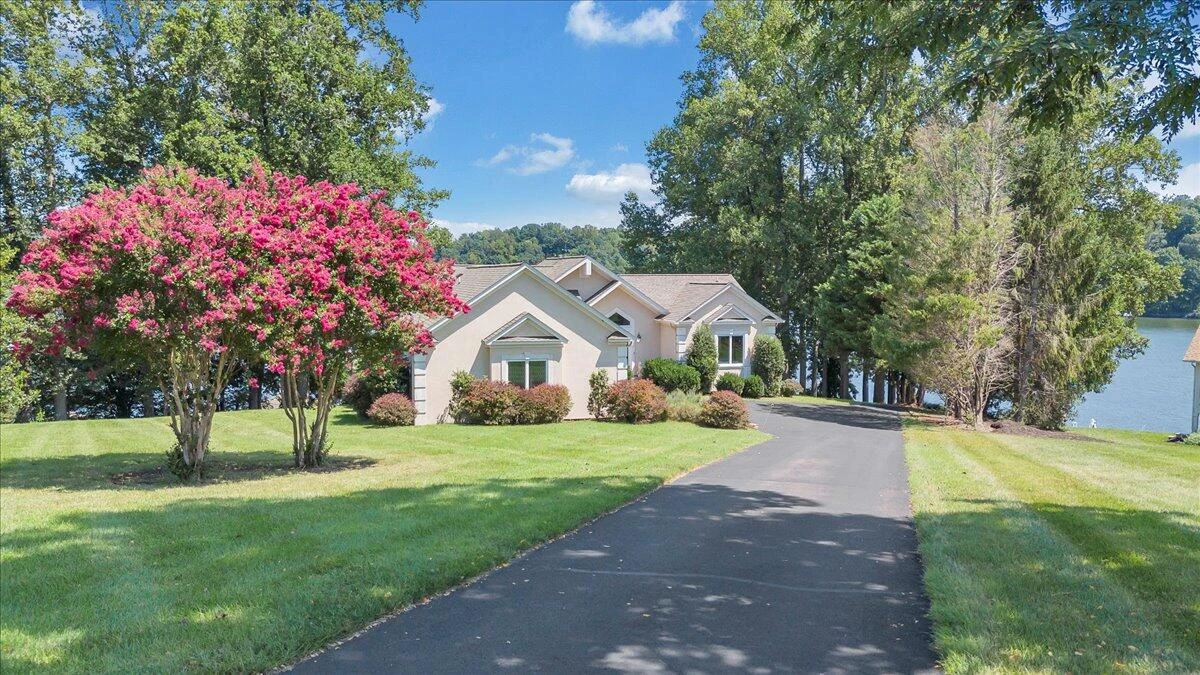 451 Sourwood DR - Photo 96