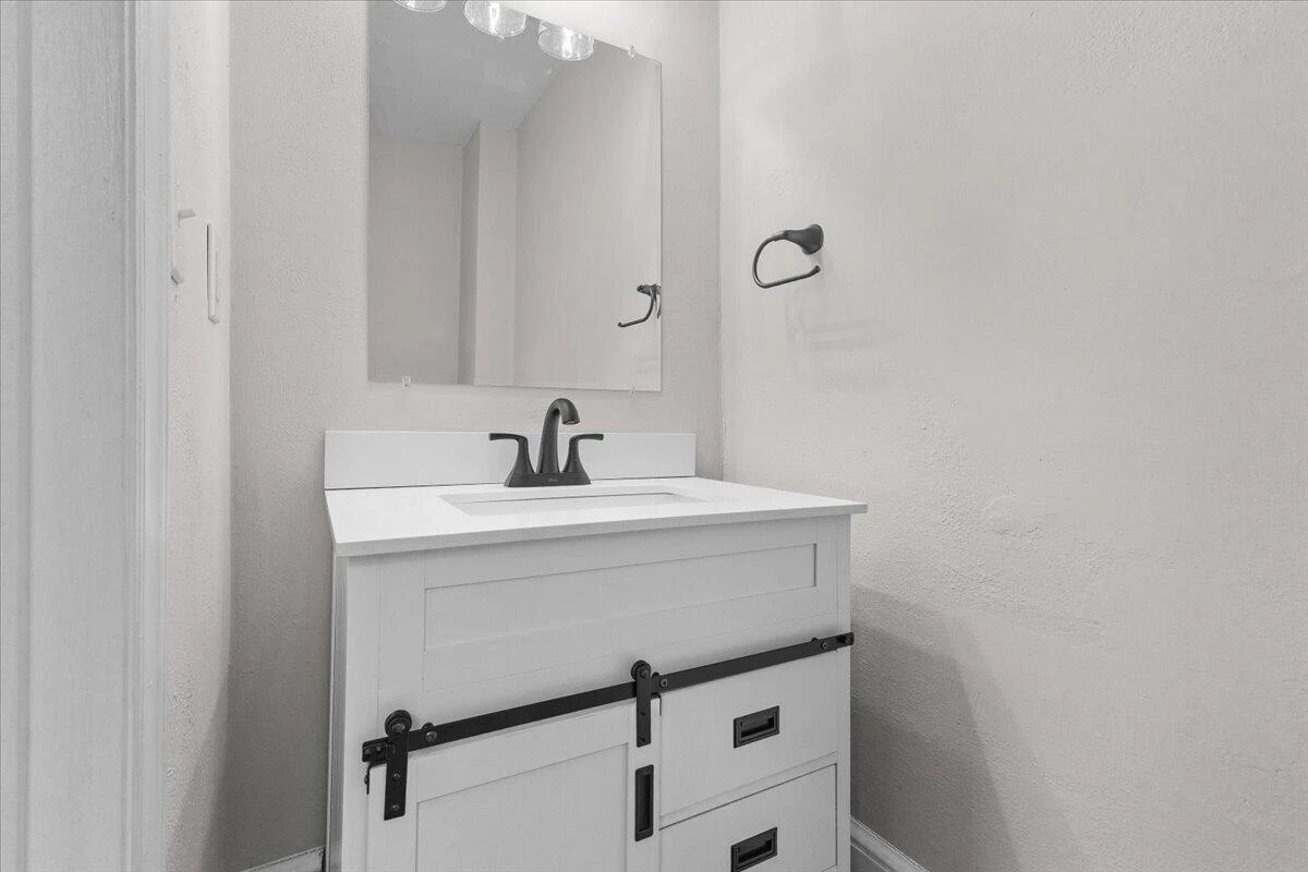 1705 Brad CT - Photo 24