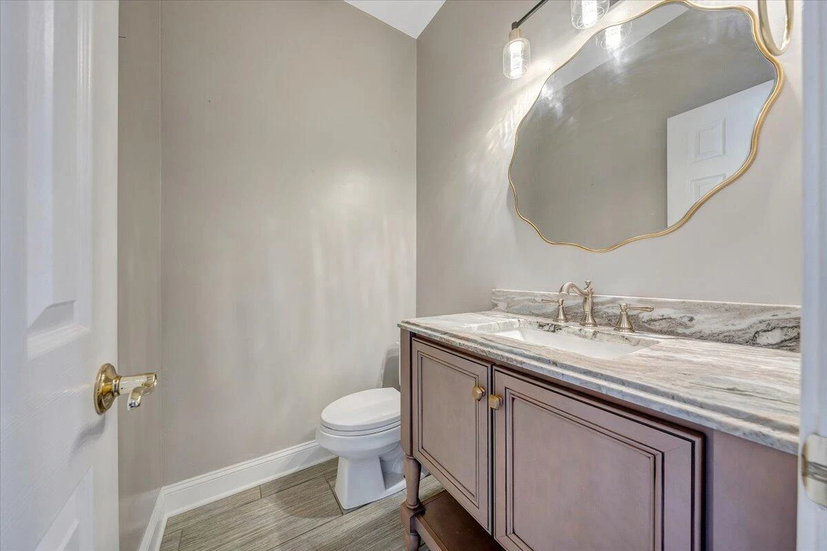 712 Doyle ST - Photo 33
