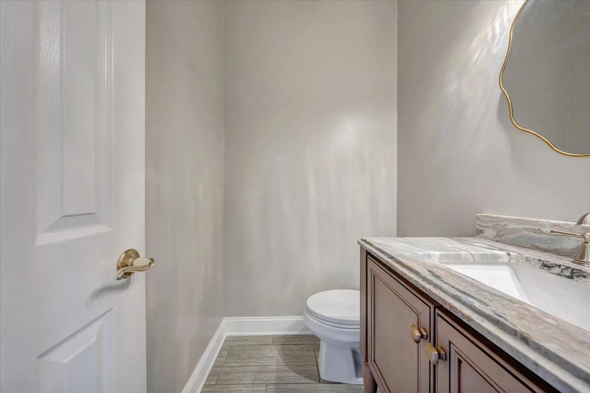 712 Doyle ST - Photo 34