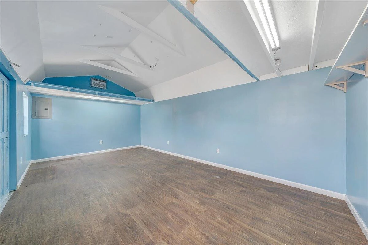 712 Doyle ST - Photo 59