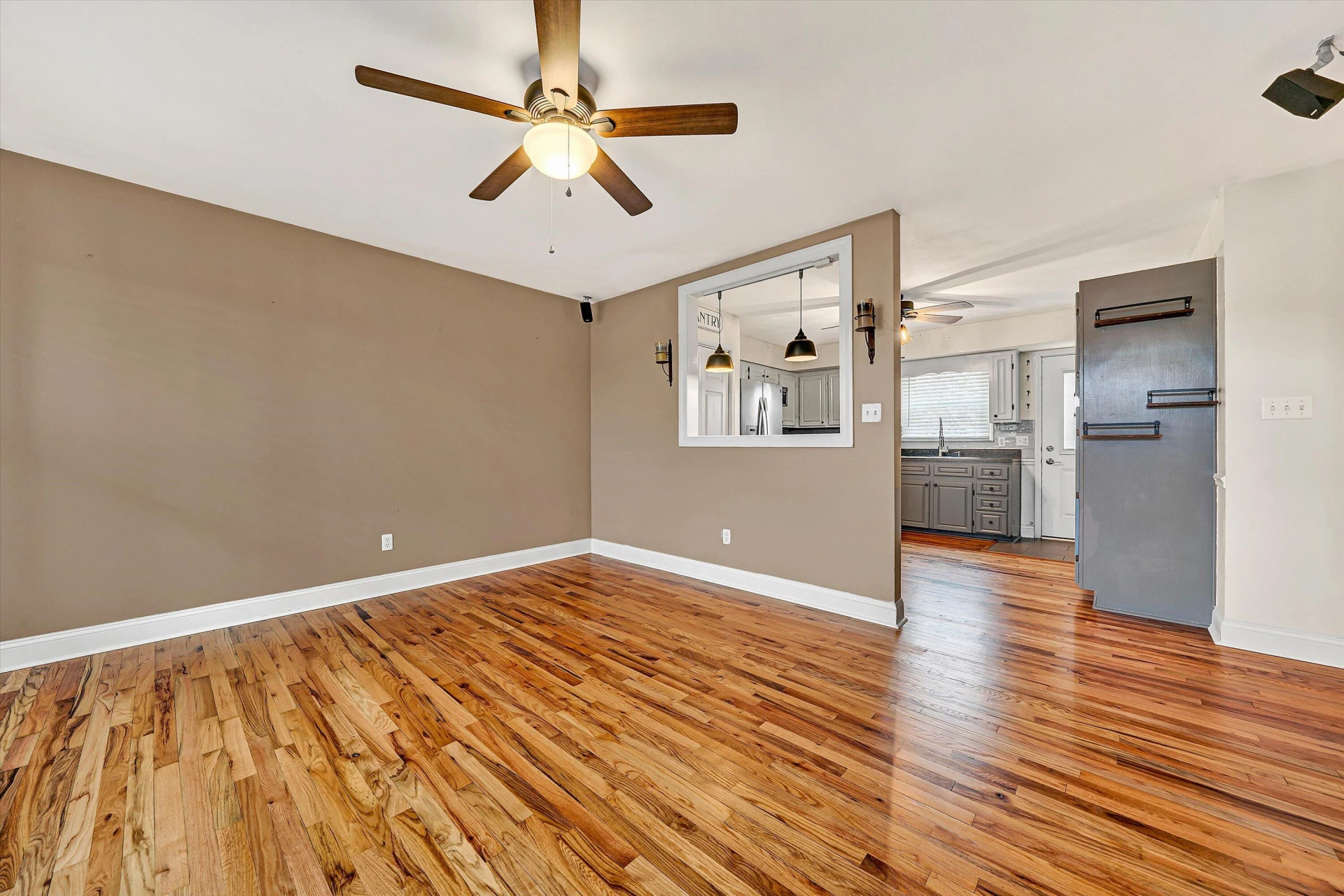5050 Stewartsville RD - Photo 9