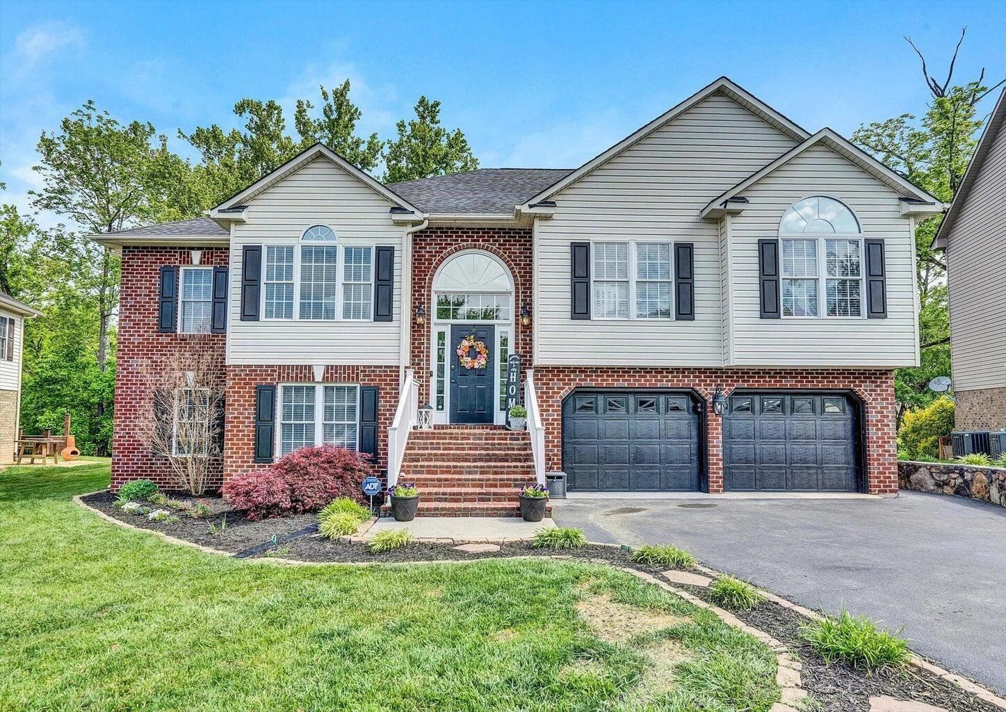 1334 MILLER'S LANDING CIR
