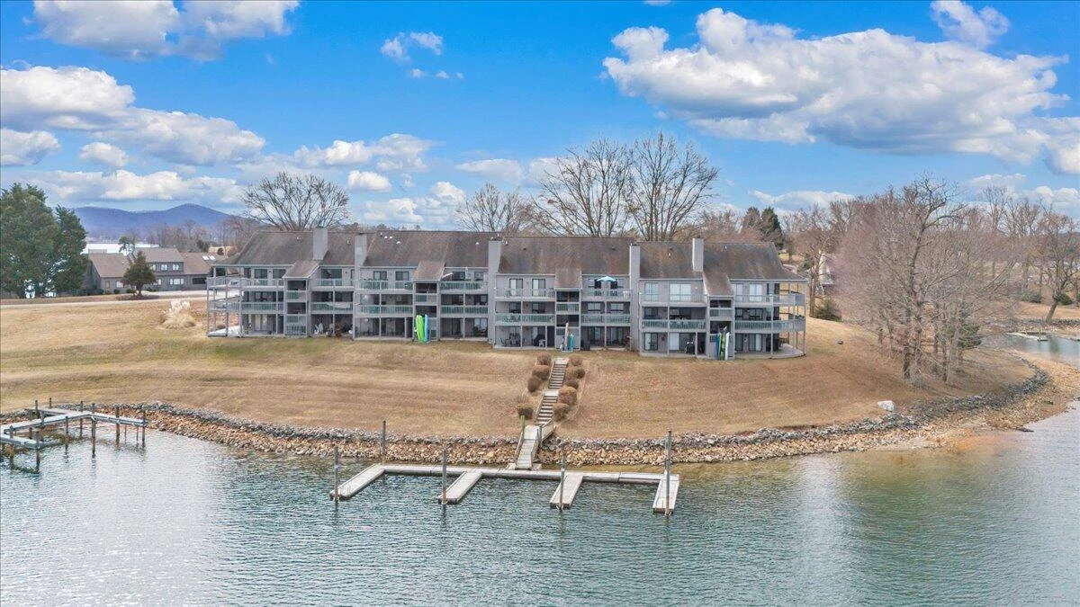 93 Peninsula Point DR #B-5 - Photo 4