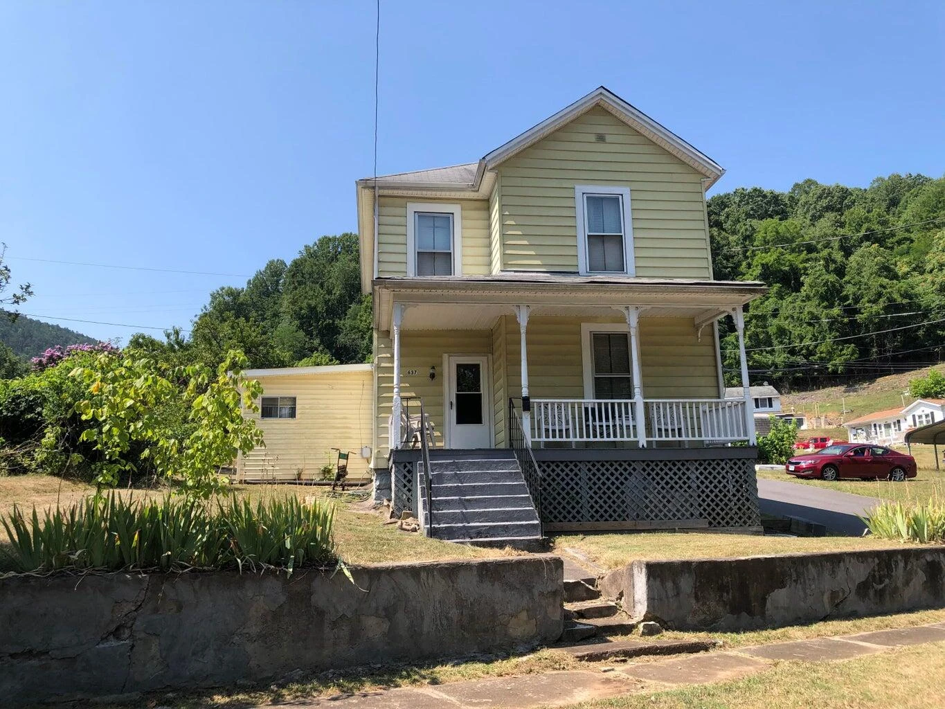 637 Verge ST