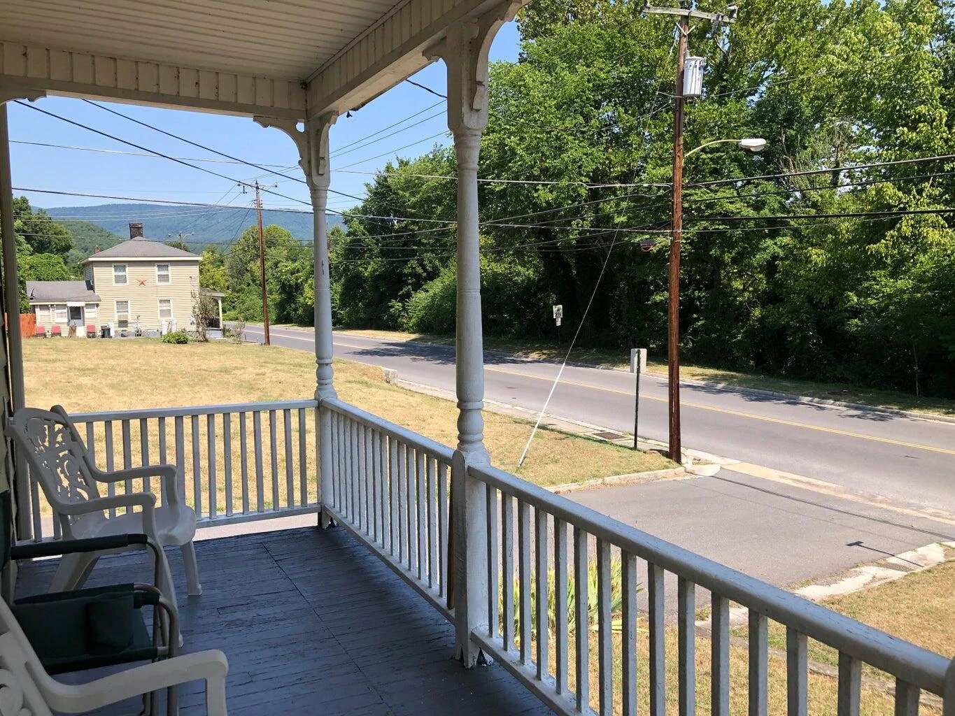 637 Verge ST - Photo 3