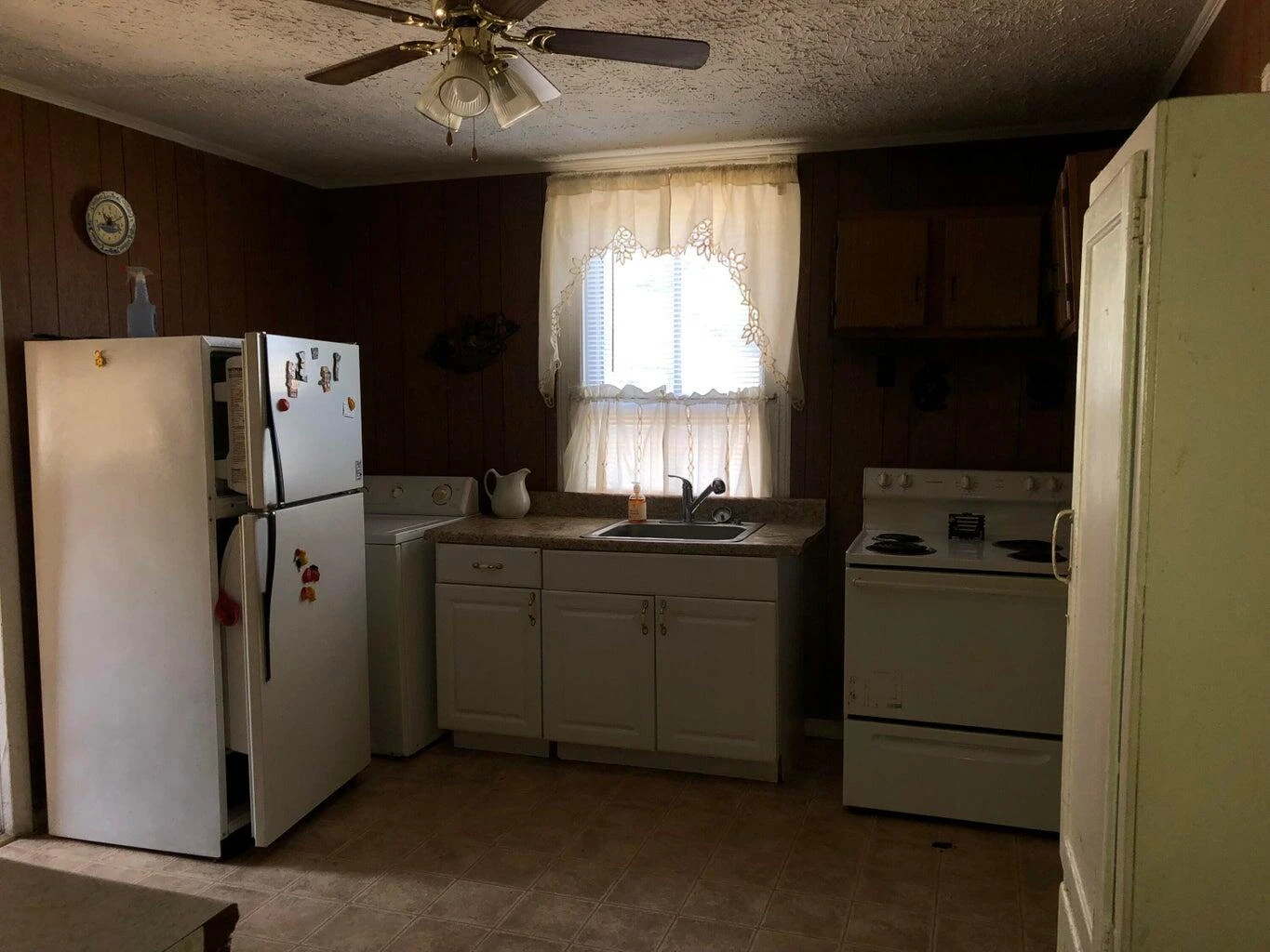 637 Verge ST - Photo 7