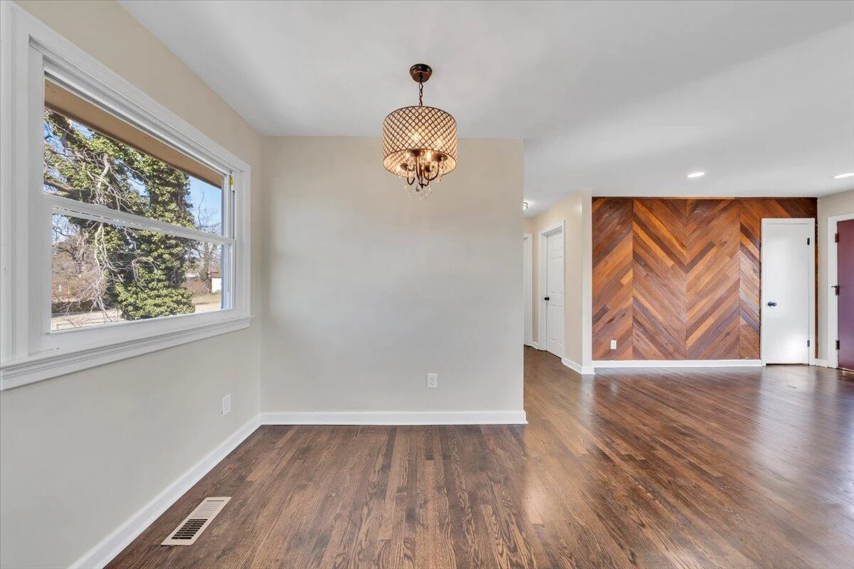 2410 Avalon AVE NW - Photo 14